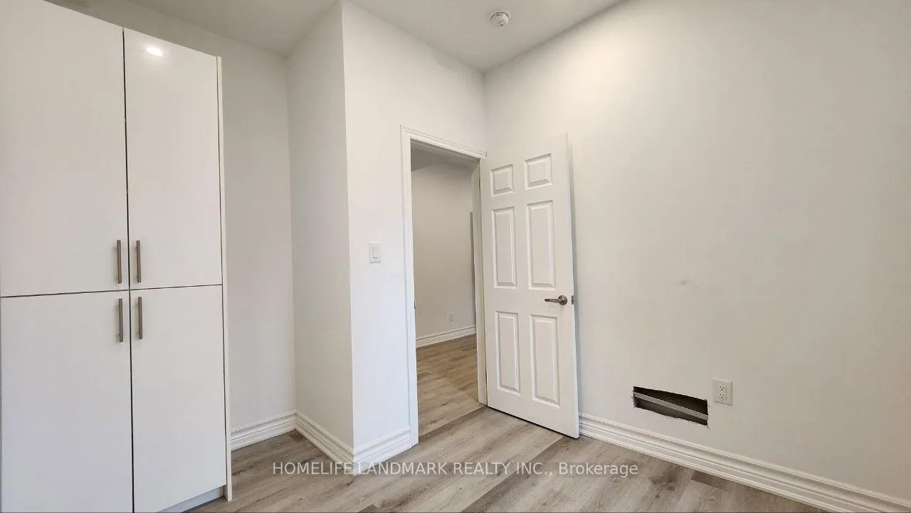 Photo 3 of Unit 3, 325 Simcoe Street S, Oshawa, Central — HOMEH