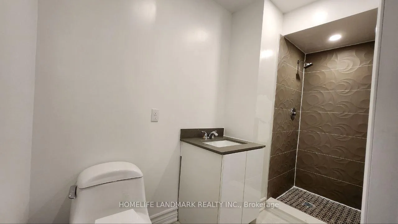 Photo 8 of Unit 3, 325 Simcoe Street S, Oshawa, Central — HOMEH