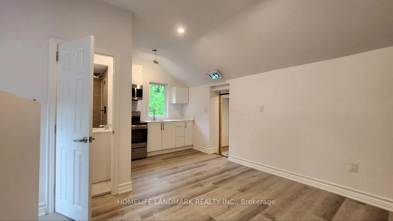 Photo 6 of Unit 2, 325 Simcoe Street S, Oshawa, Central — HOMEH