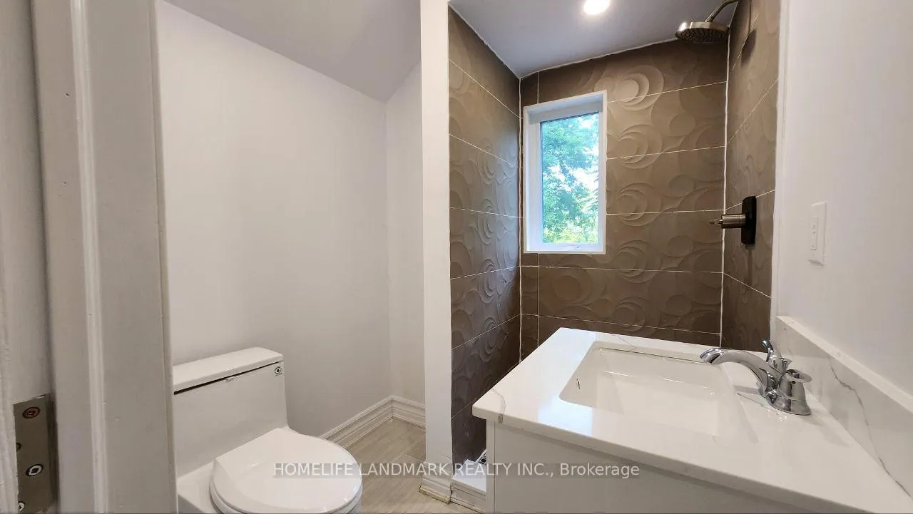 Photo 10 of Unit 2, 325 Simcoe Street S, Oshawa, Central — HOMEH