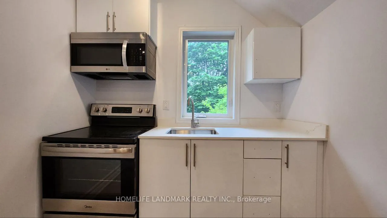 Photo 11 of Unit 2, 325 Simcoe Street S, Oshawa, Central — HOMEH