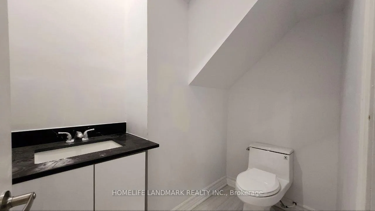 Photo 4 of Unit 1, 325 Simcoe Street S, Oshawa, Central — HOMEH