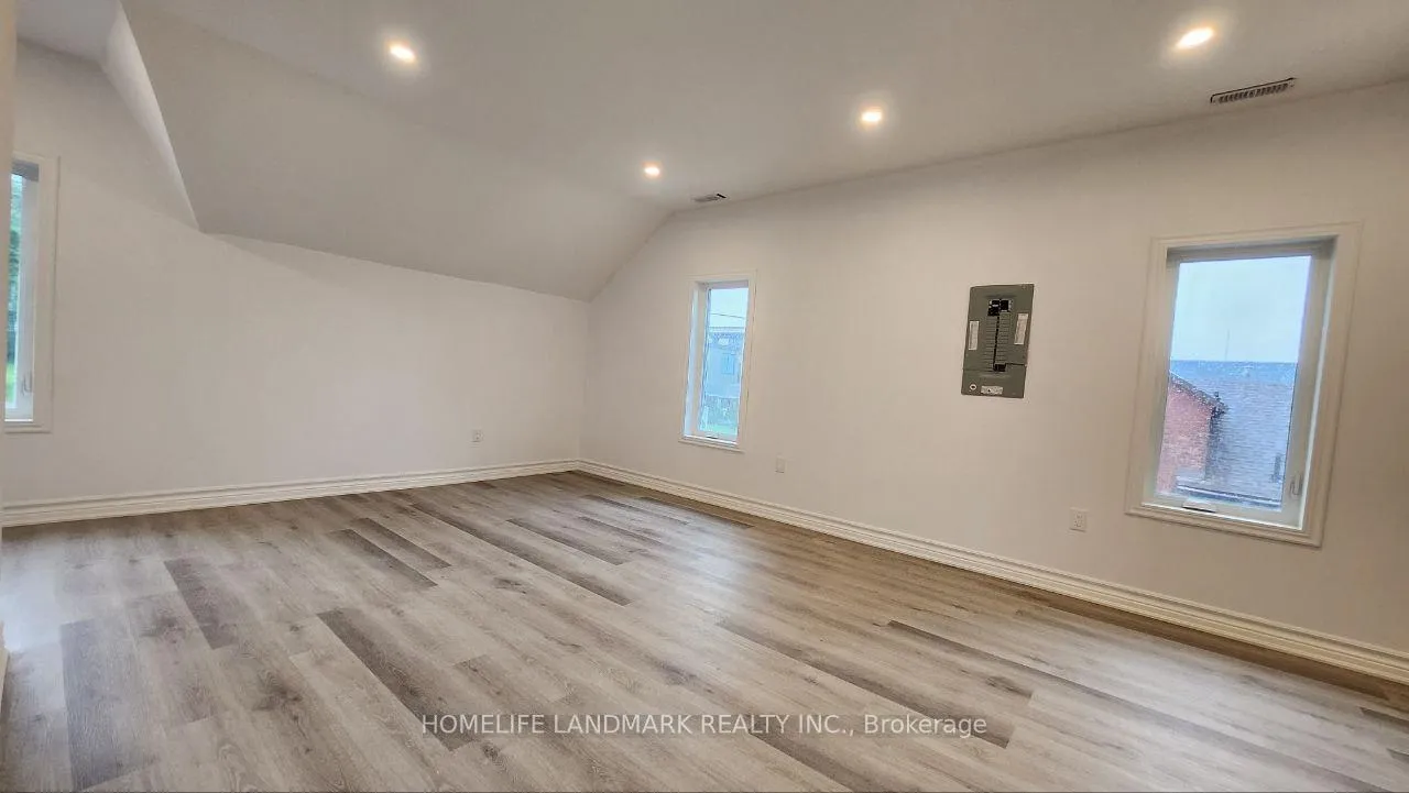 Photo 6 of Unit 1, 325 Simcoe Street S, Oshawa, Central — HOMEH