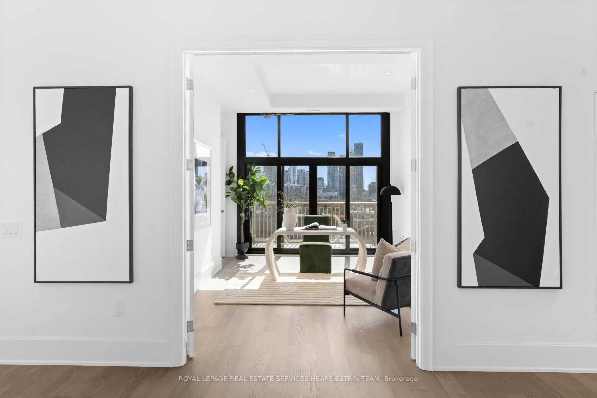 Photo 1 of Unit PH02, 1 Strathgowan Avenue, Toronto, Lawrence Park South — HOMEH