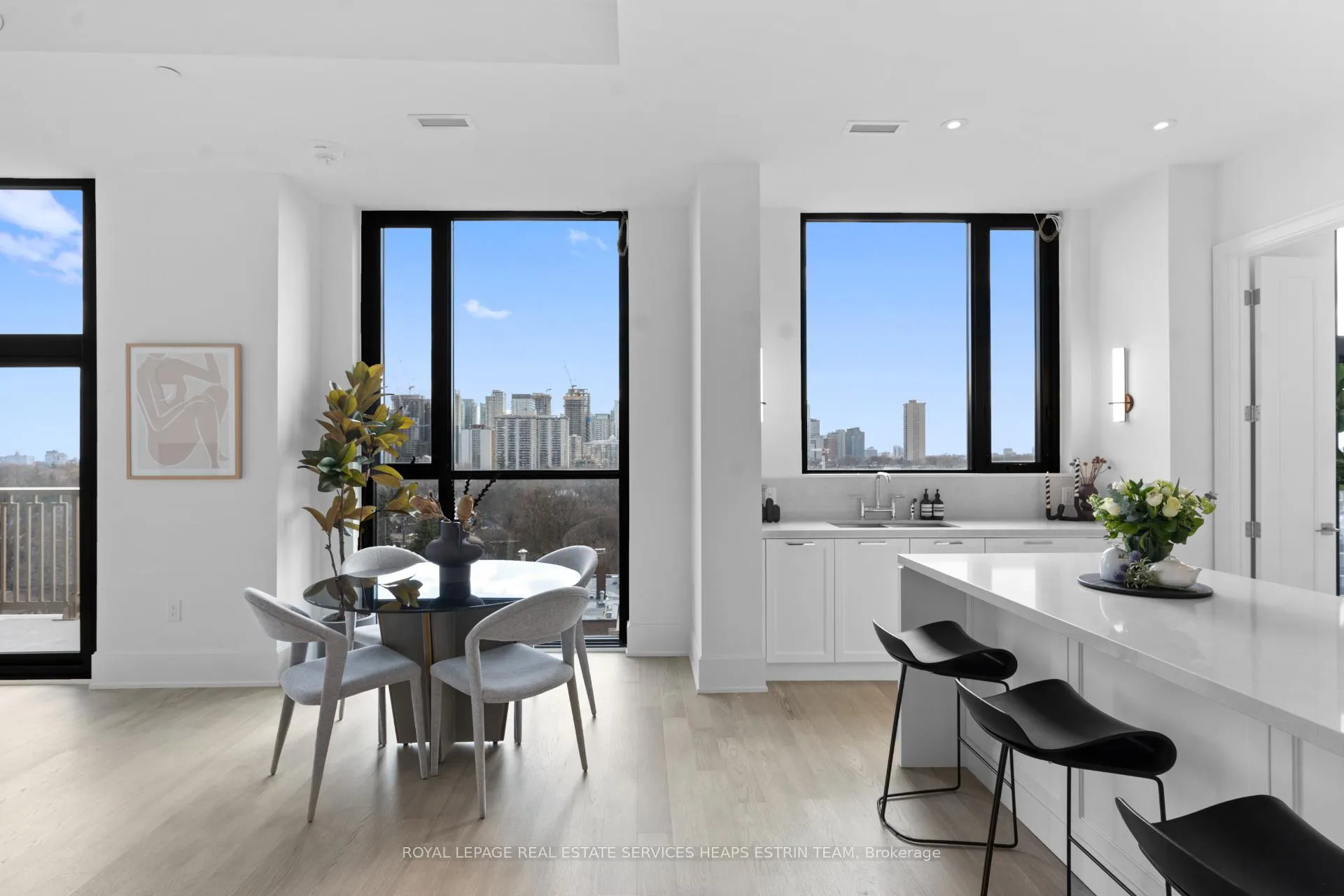 Photo 8 of Unit PH02, 1 Strathgowan Avenue, Toronto, Lawrence Park South — HOMEH
