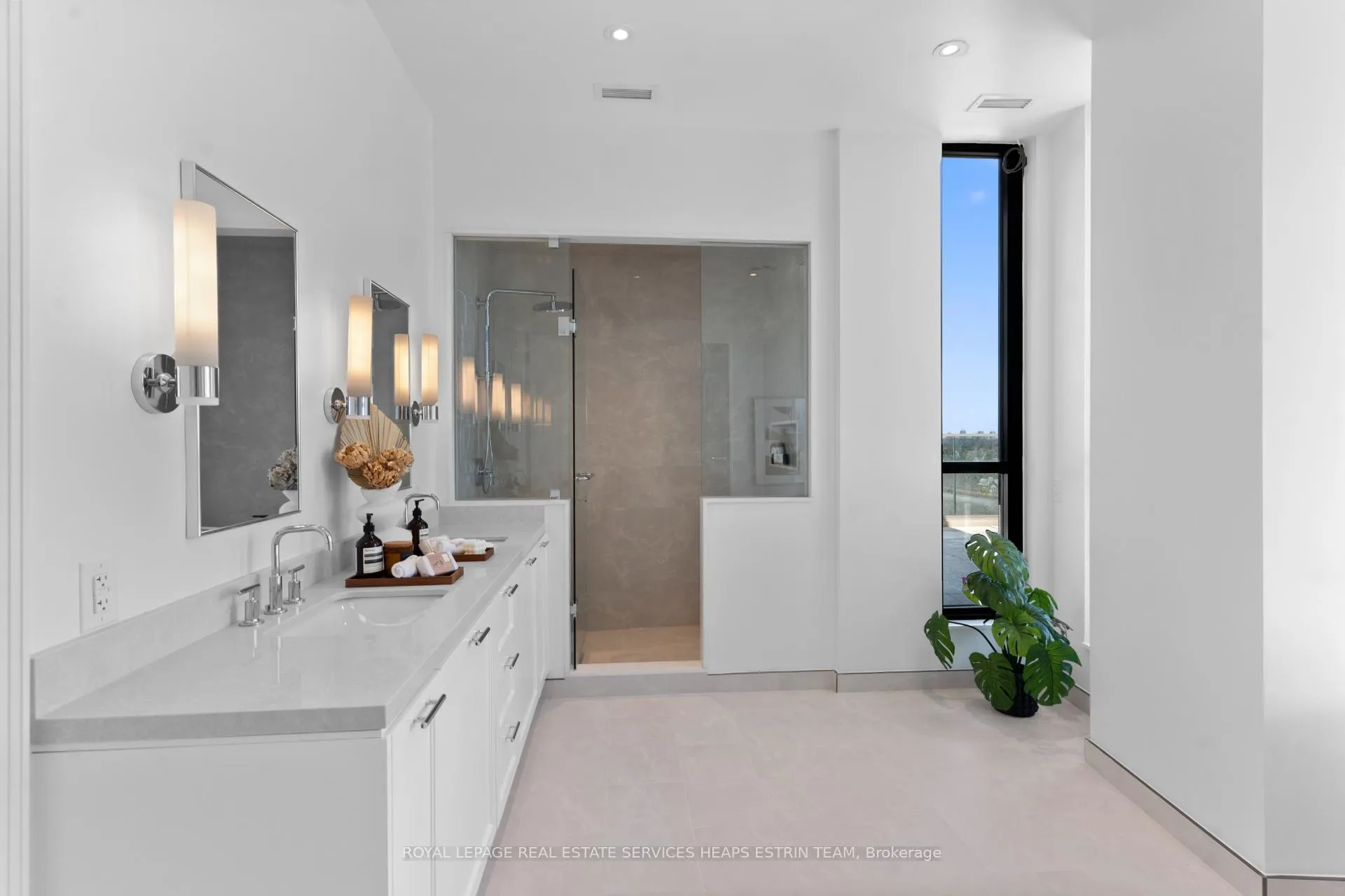 Photo 19 of Unit PH02, 1 Strathgowan Avenue, Toronto, Lawrence Park South — HOMEH