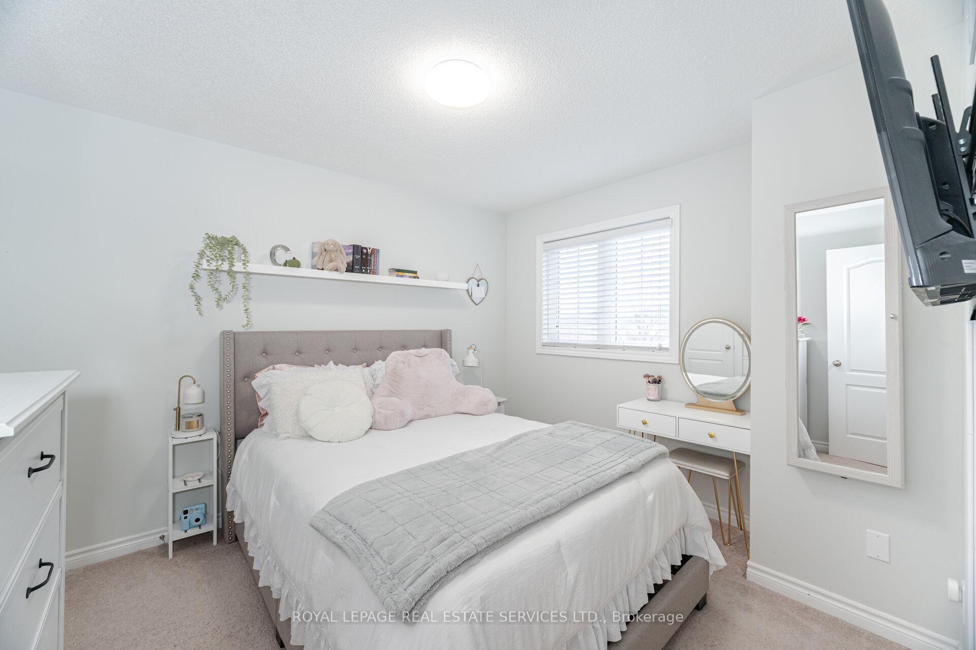 Photo 20 of 140 Stonemount Crescent, Essa, Angus — HOMEH