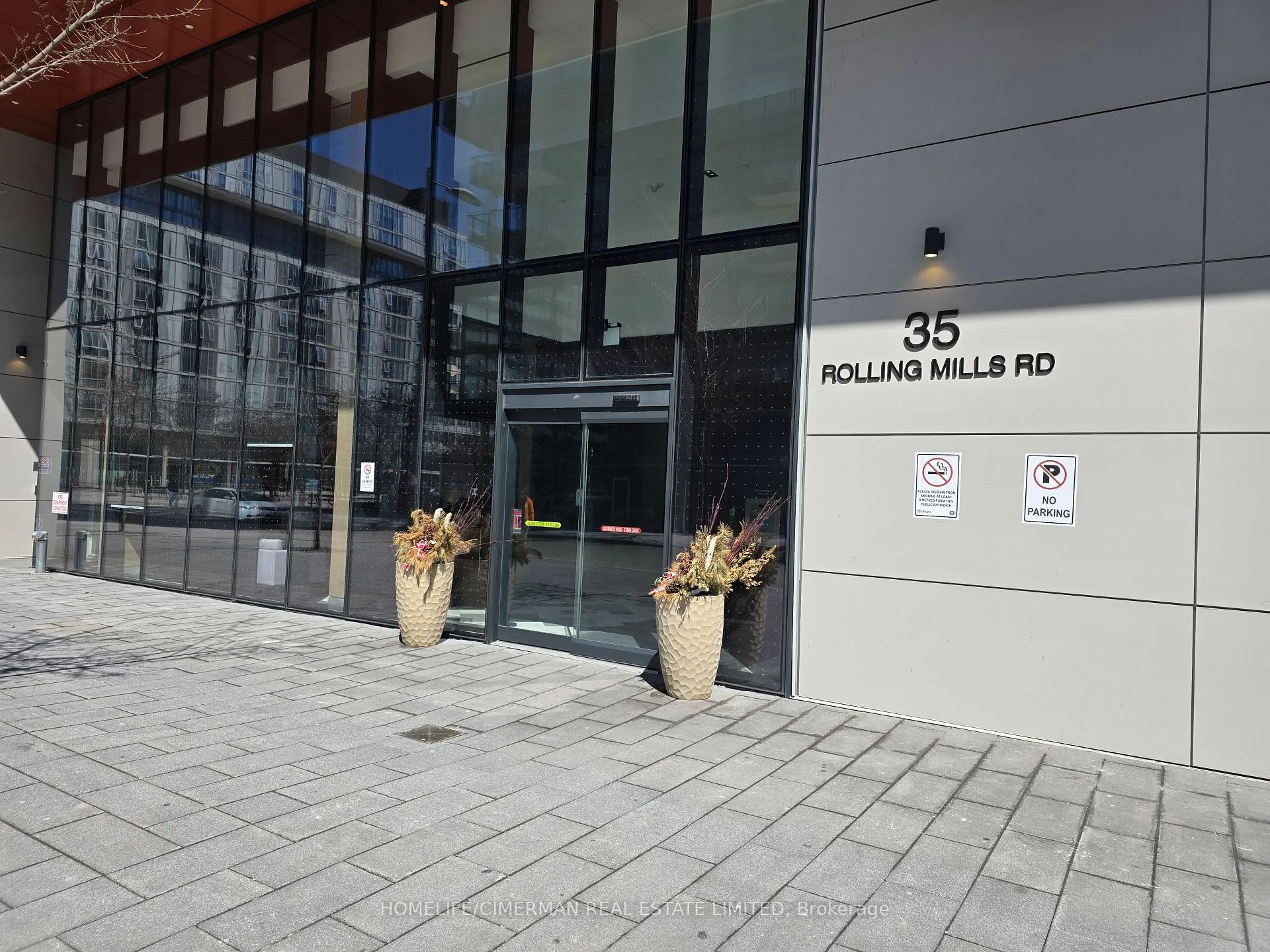 Photo 4 of Unit N524, 35 Rolling Mills Road, Toronto, Waterfront Communities — HOMEH