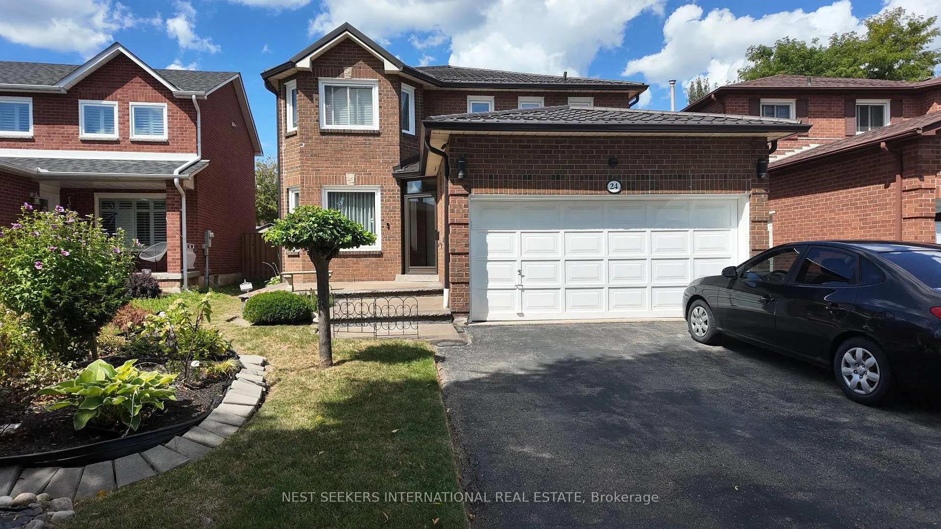 Front of Unit Lower, 24 Fincham Avenue