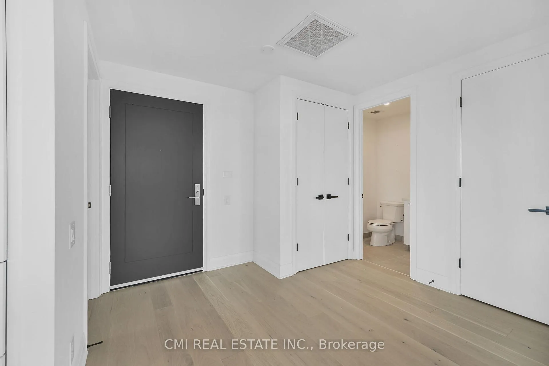 Photo 12 of Unit 1603, 33 Frederick Todd Way, Toronto, Thorncliffe Park — HOMEH