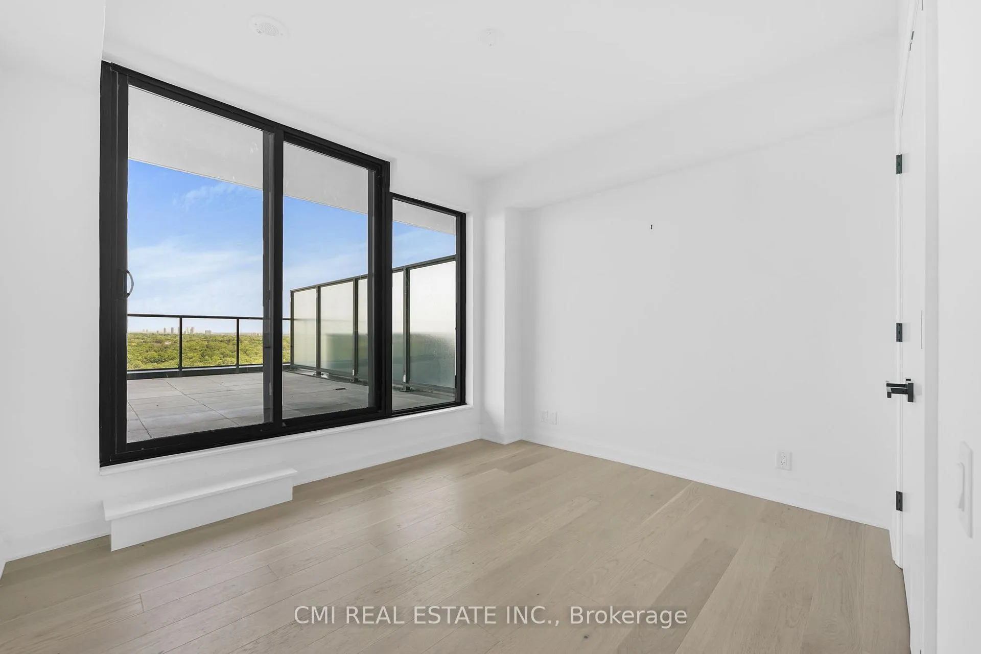 Photo 13 of Unit 1603, 33 Frederick Todd Way, Toronto, Thorncliffe Park — HOMEH