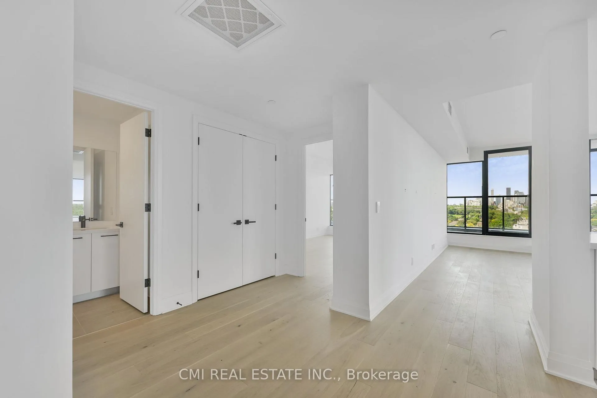Photo 19 of Unit 1603, 33 Frederick Todd Way, Toronto, Thorncliffe Park — HOMEH