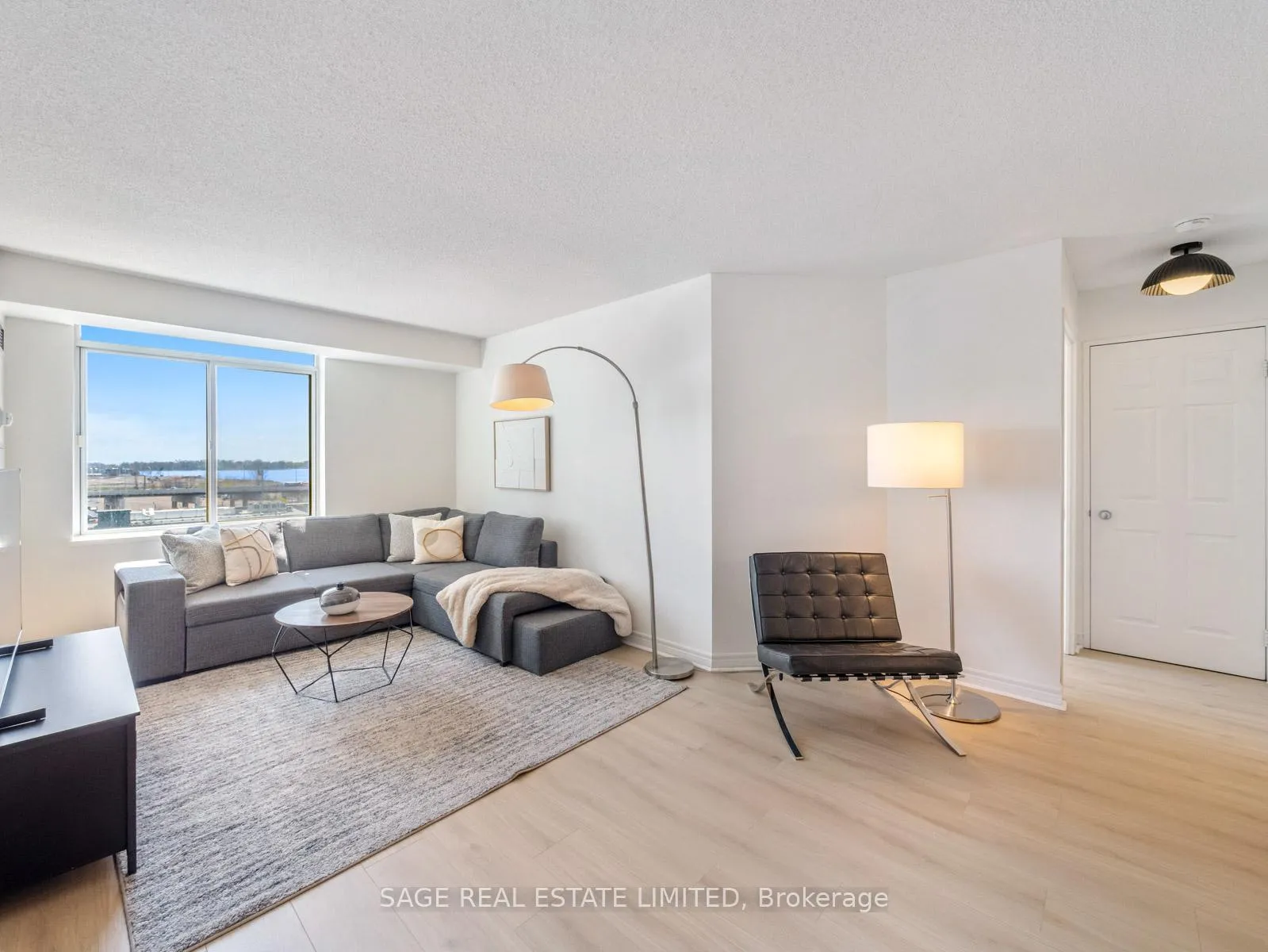 Photo 6 of Unit 909, 70 Mill Street, Toronto, Waterfront Communities — HOMEH