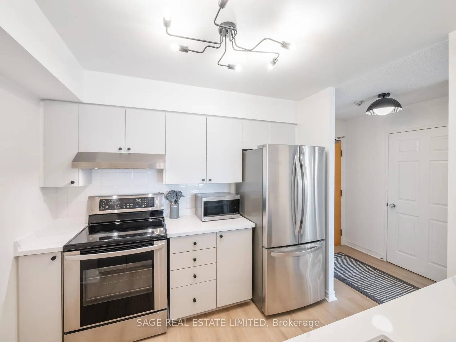 Photo 10 of Unit 909, 70 Mill Street, Toronto, Waterfront Communities — HOMEH