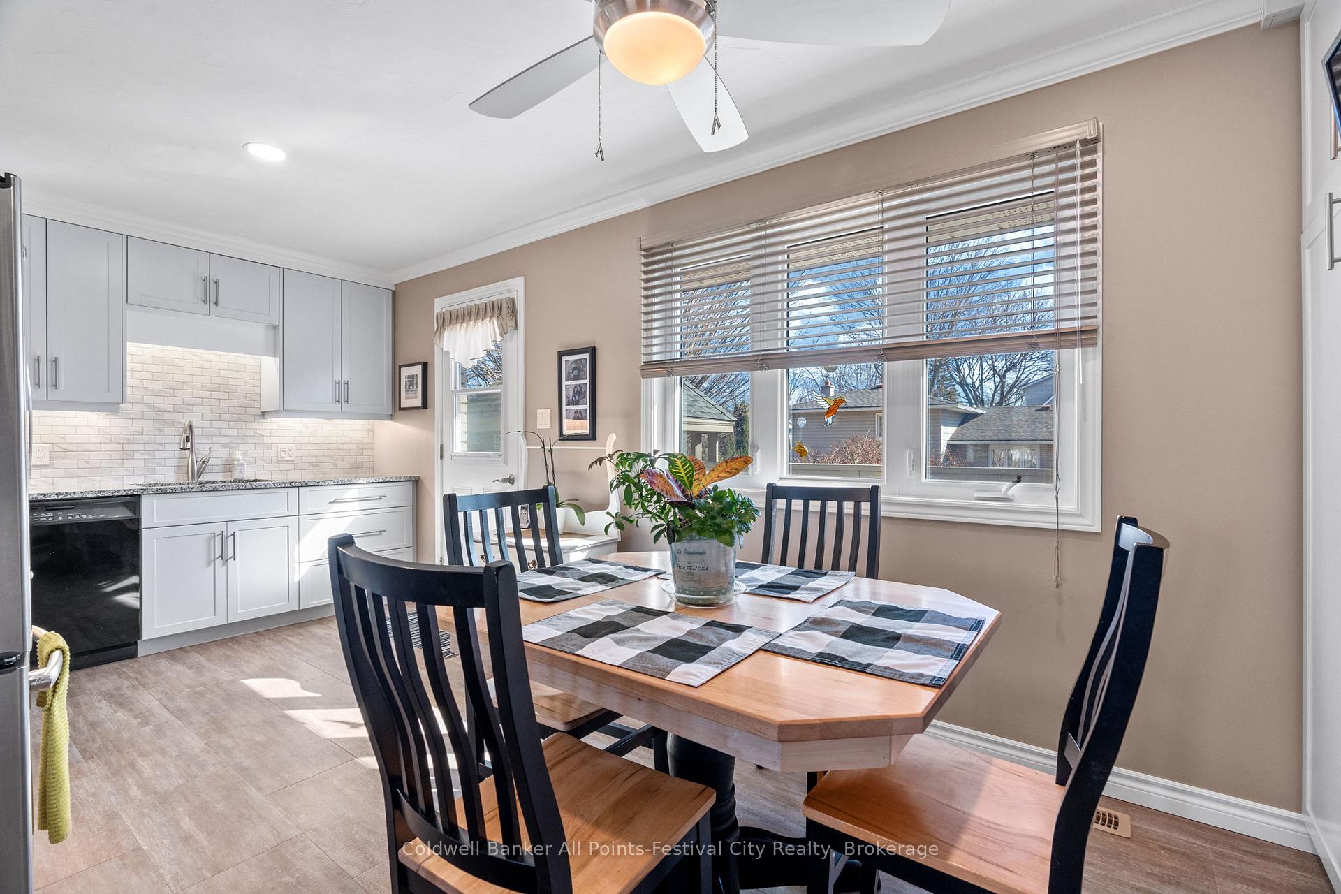 Photo 9 of 212 Bennett Street E, Goderich, Goderich (Town) — HOMEH