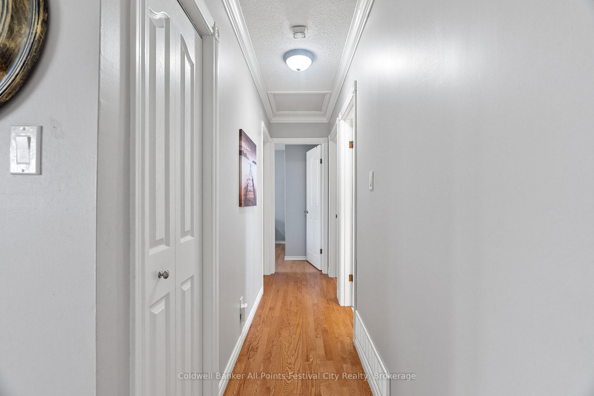 Photo 14 of 212 Bennett Street E, Goderich, Goderich (Town) — HOMEH