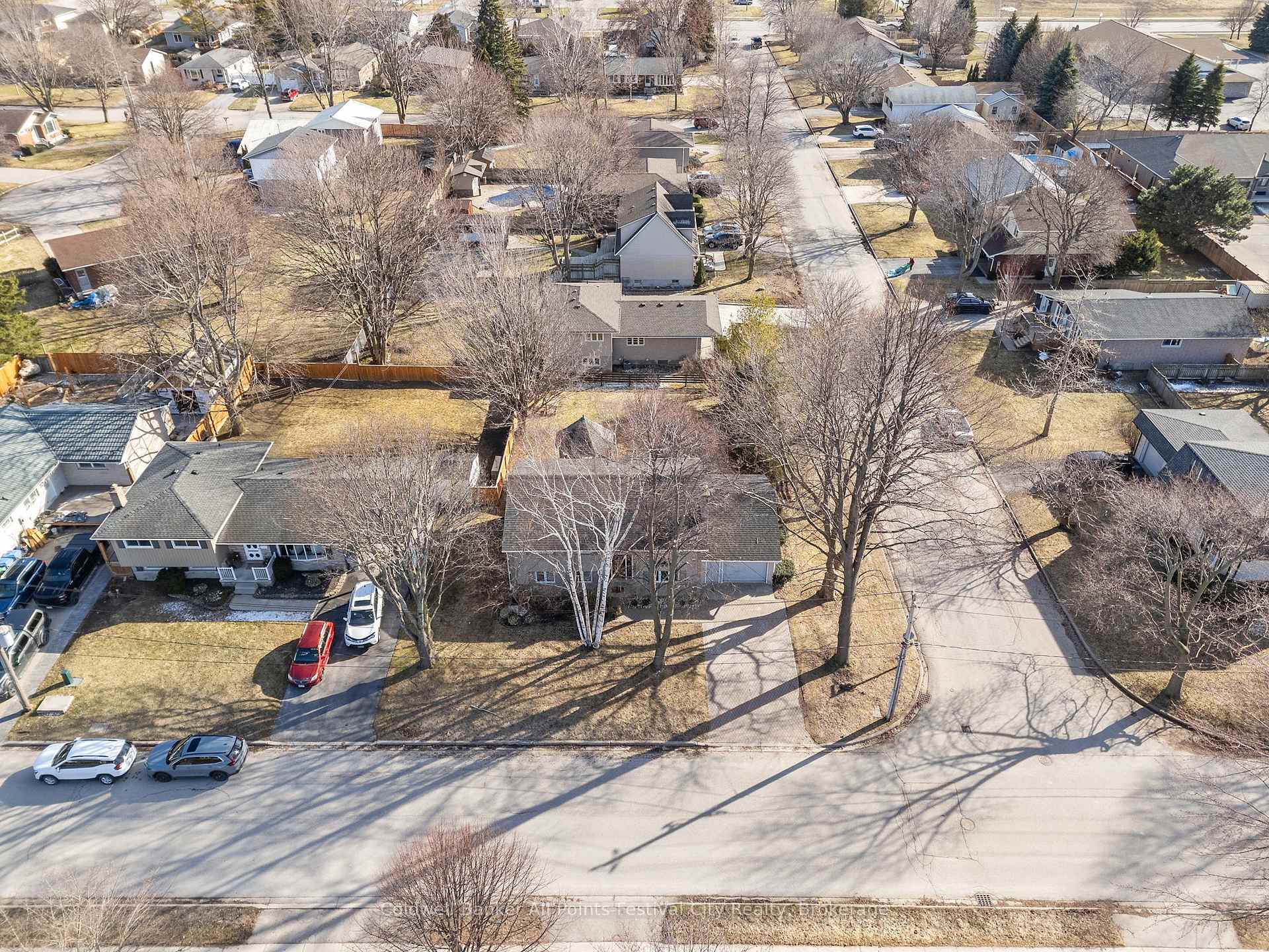 Photo 37 of 212 Bennett Street E, Goderich, Goderich (Town) — HOMEH