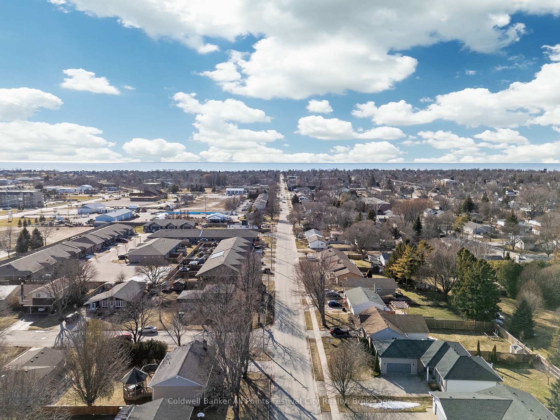 Photo 38 of 212 Bennett Street E, Goderich, Goderich (Town) — HOMEH