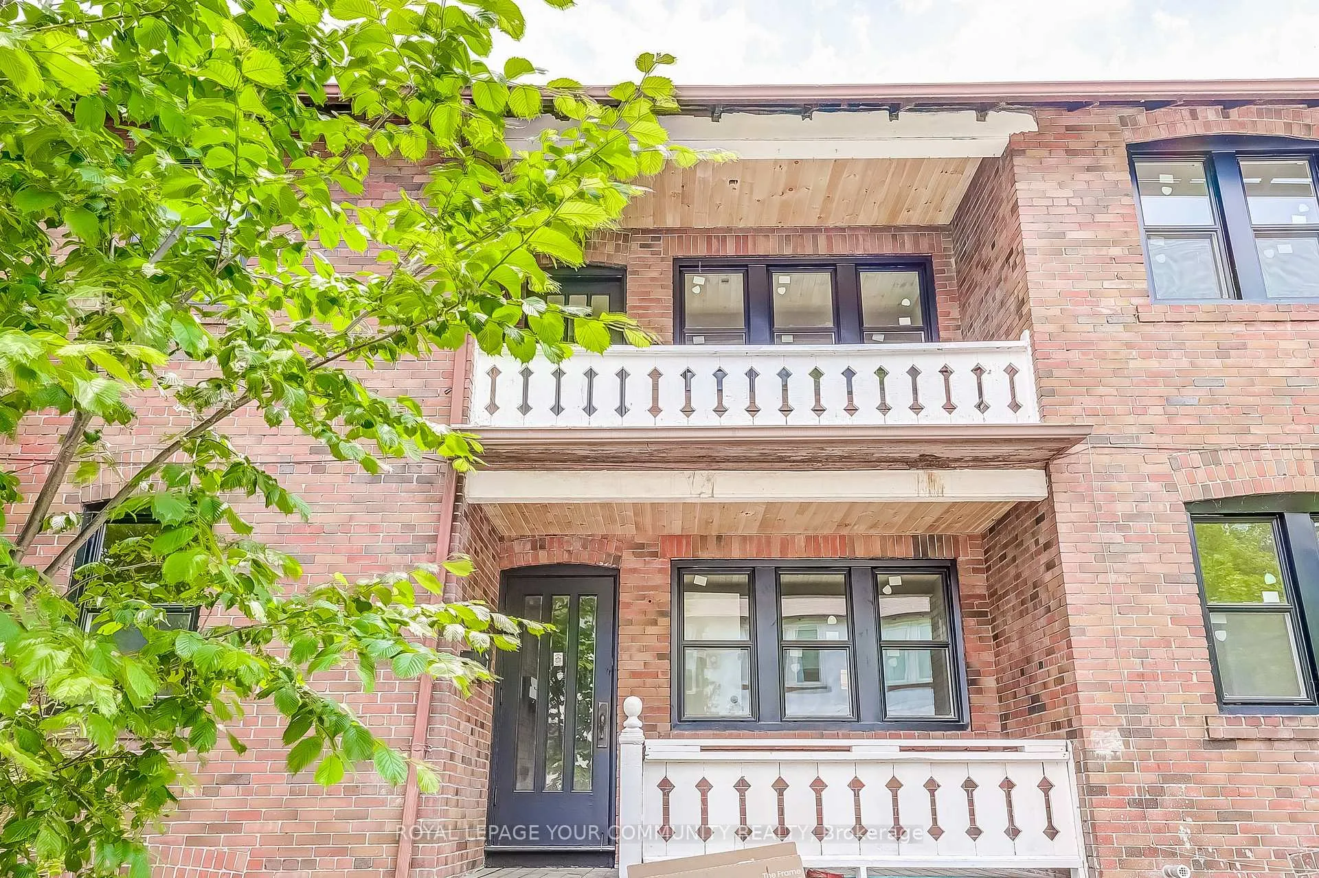 Photo 1 of Unit 1, 44 Wineva Avenue, Toronto, The Beaches — HOMEH