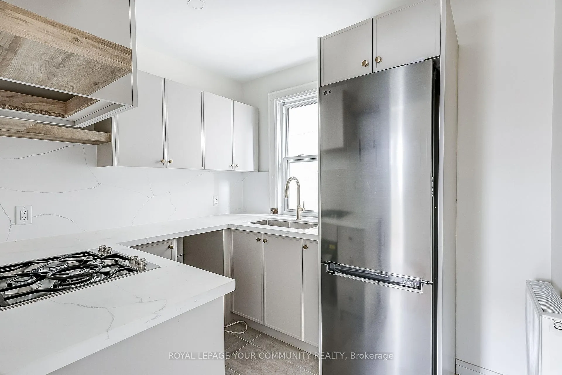 Photo 9 of Unit 1, 44 Wineva Avenue, Toronto, The Beaches — HOMEH