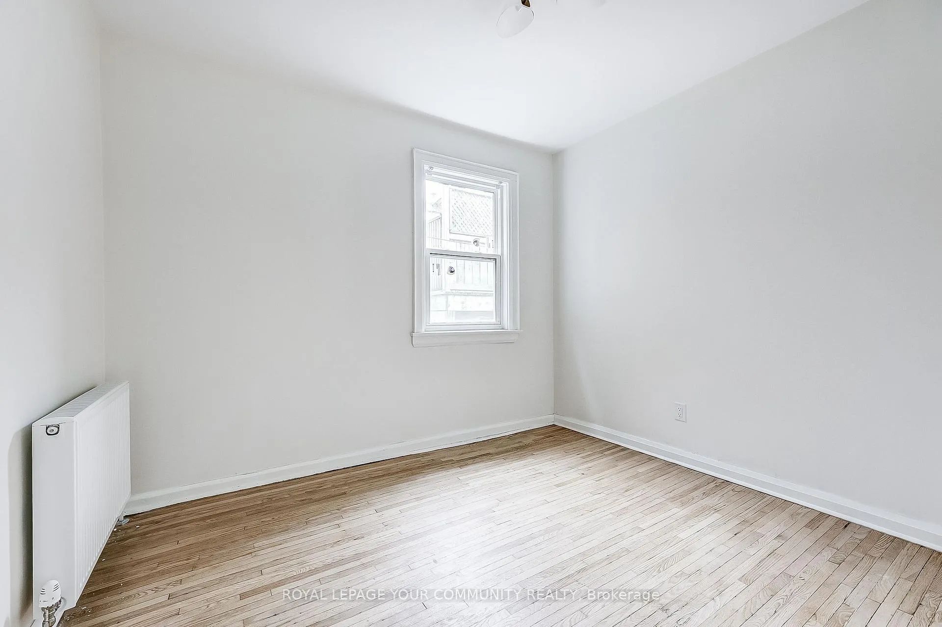 Photo 16 of Unit 1, 44 Wineva Avenue, Toronto, The Beaches — HOMEH