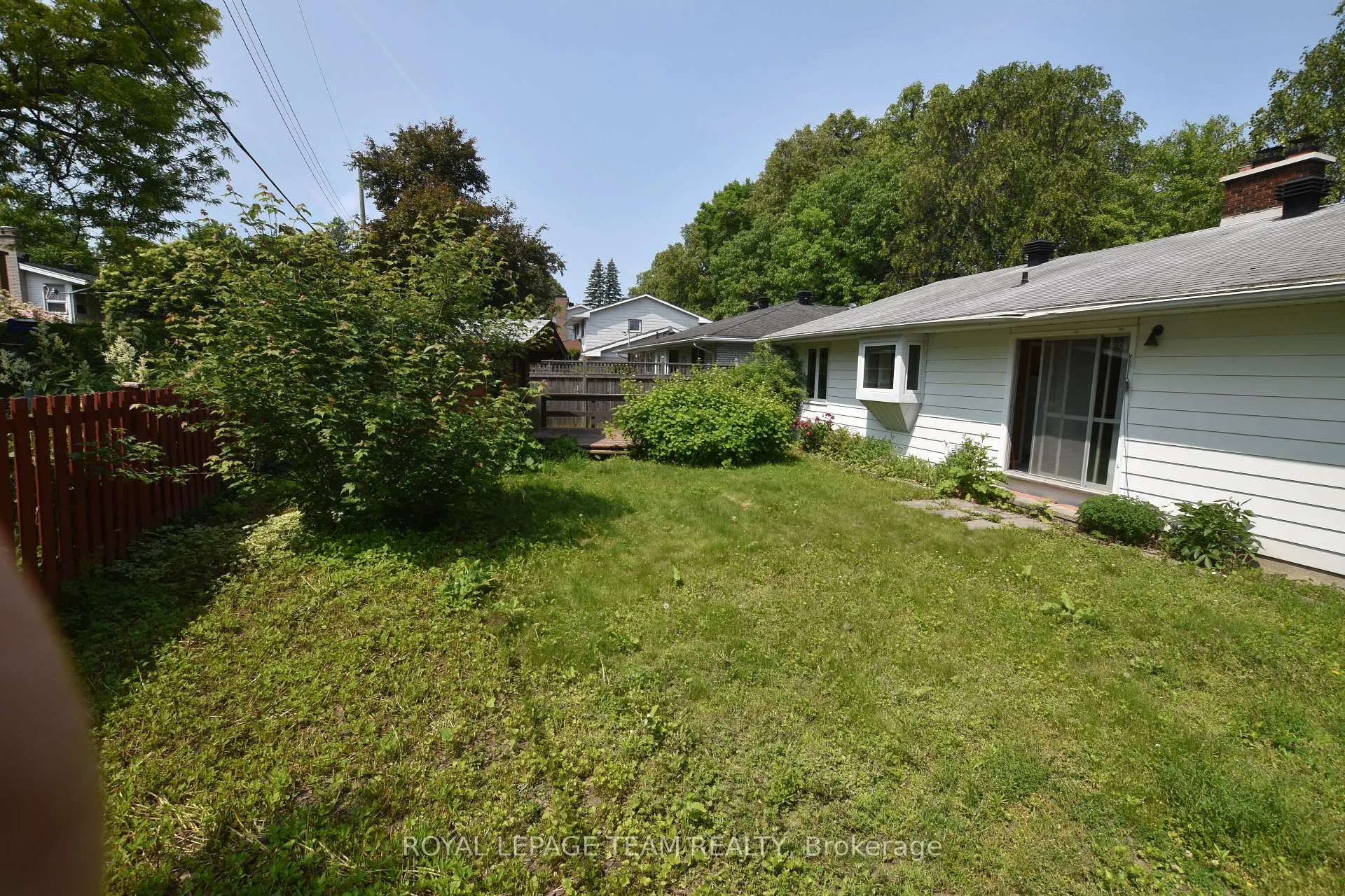 Photo 23 of 910 Garwood Avenue, Ottawa, Riverside Park South — HOMEH