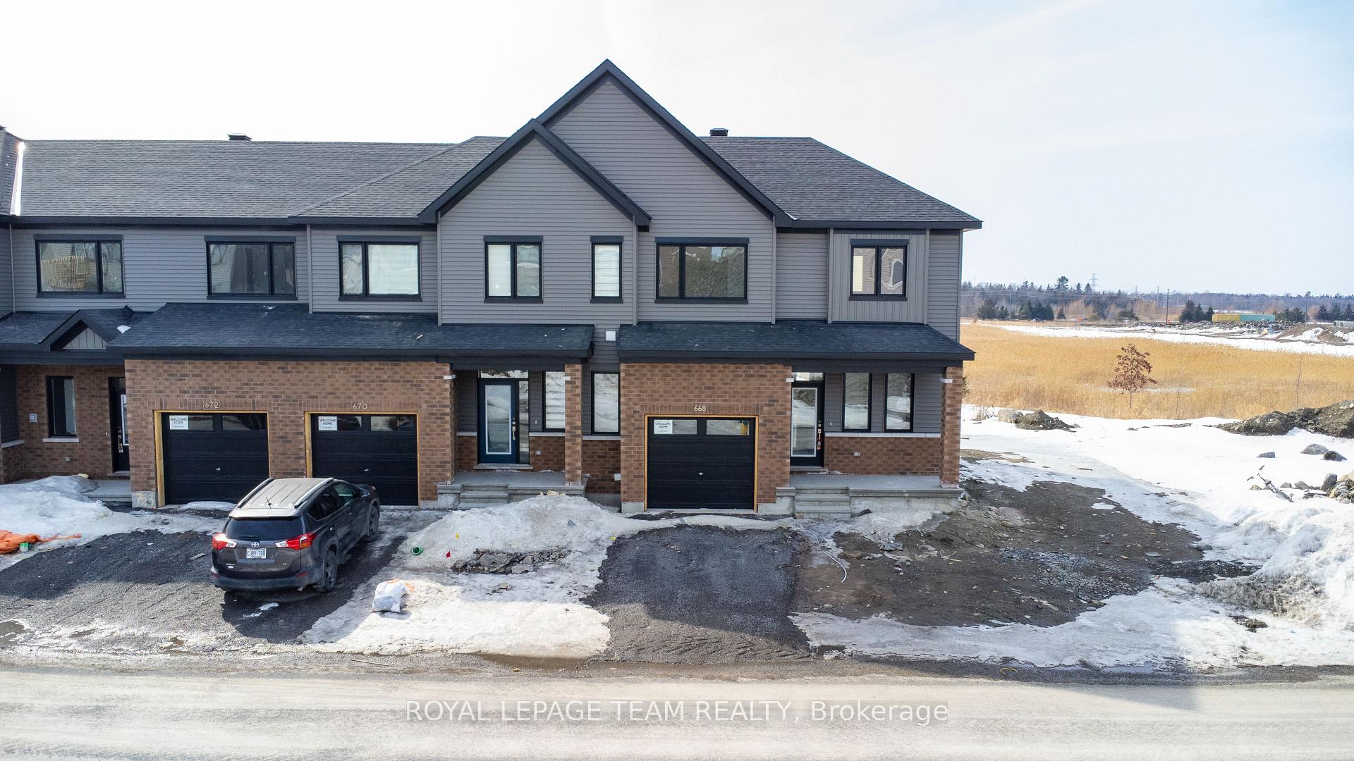 Front of 668 Expansion Road