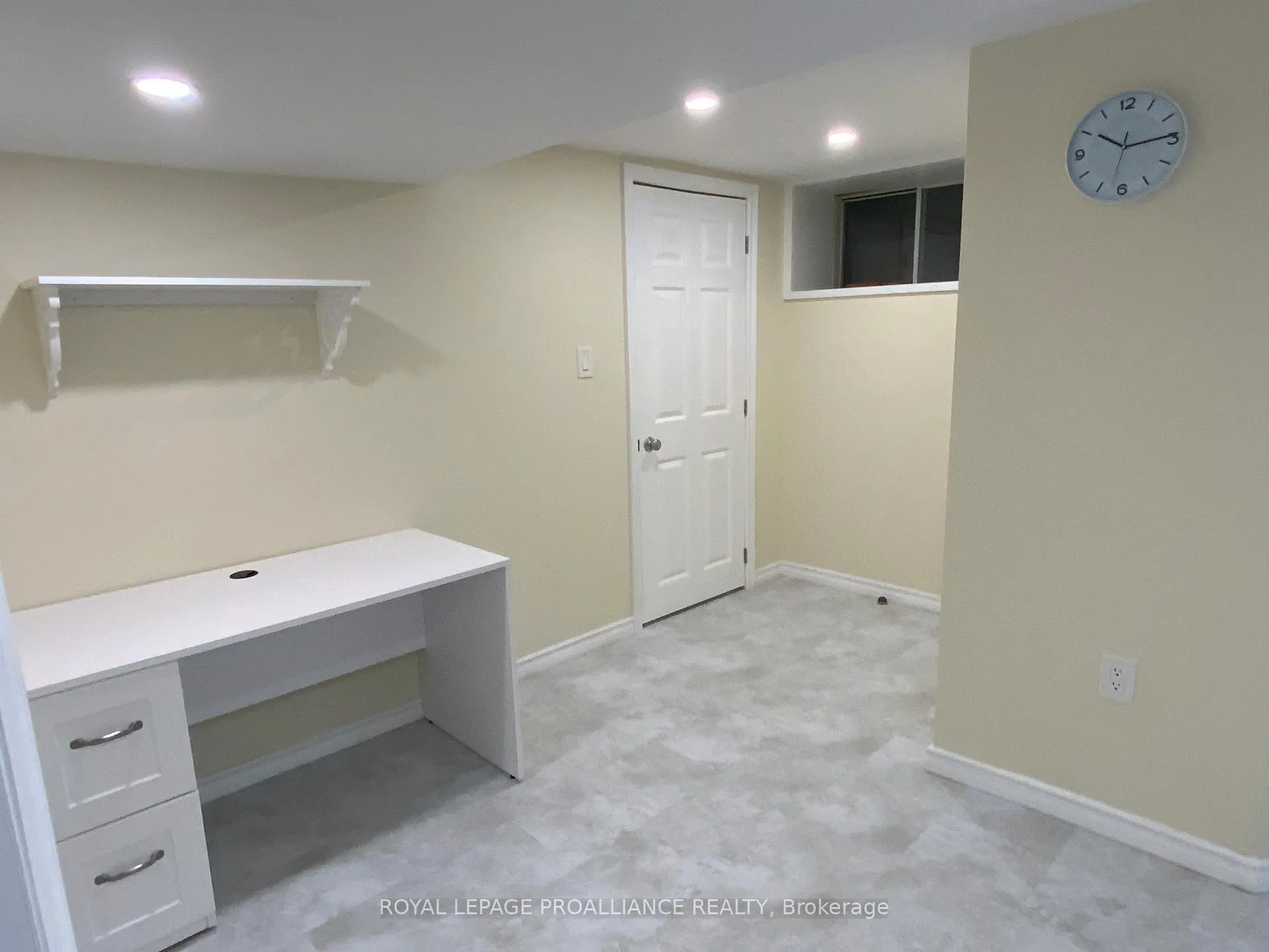 Photo 4 of Unit Lower, 138 Cloverleaf Drive, Belleville, Belleville Ward — HOMEH