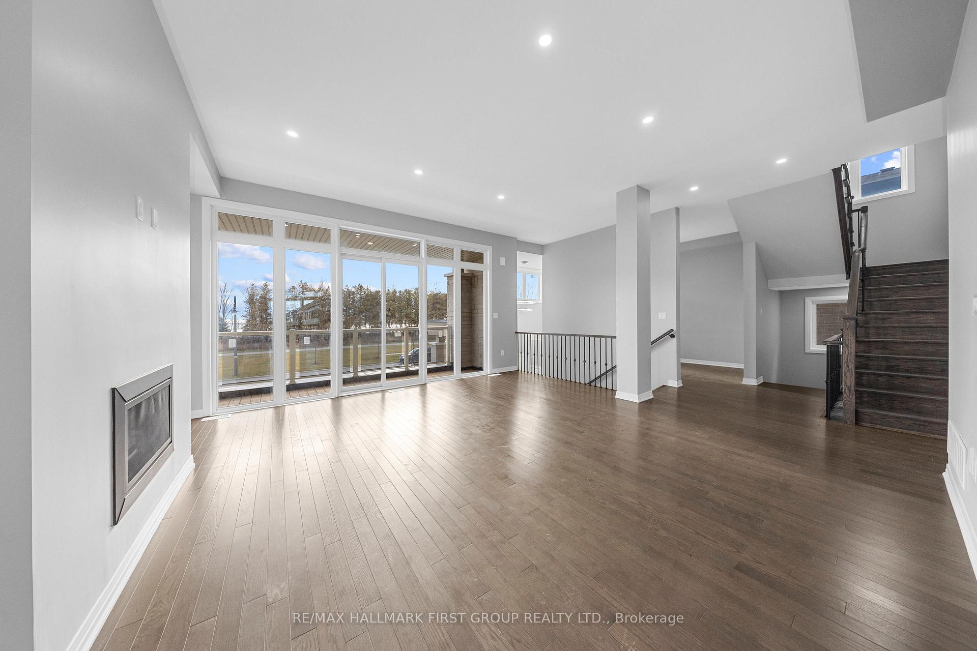 Photo 15 of 235 Port Darlington Road, Clarington, Bowmanville — HOMEH