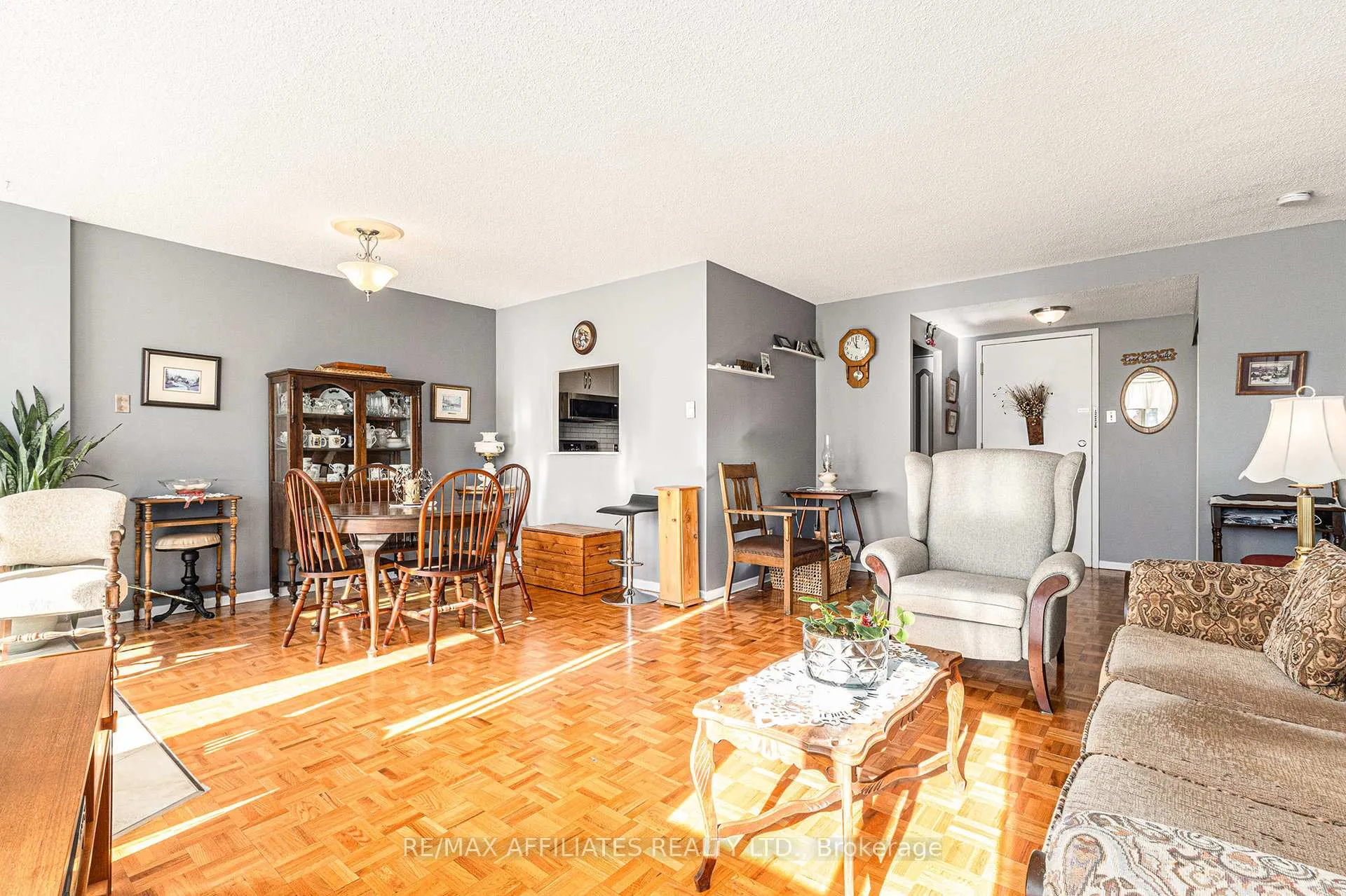 Photo 15 of Unit 407, 2760 Carousel Crescent, Ottawa, Emerald Woods/Sawmill Creek — HOMEH