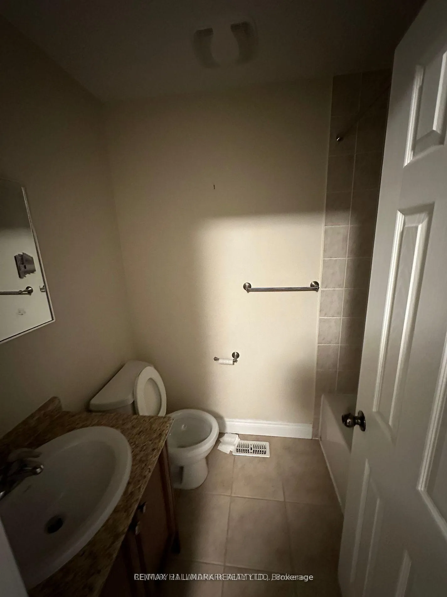 Photo 6 of Unit MAIN, 28 Blunden Rd, Ajax, Central East — HOMEH