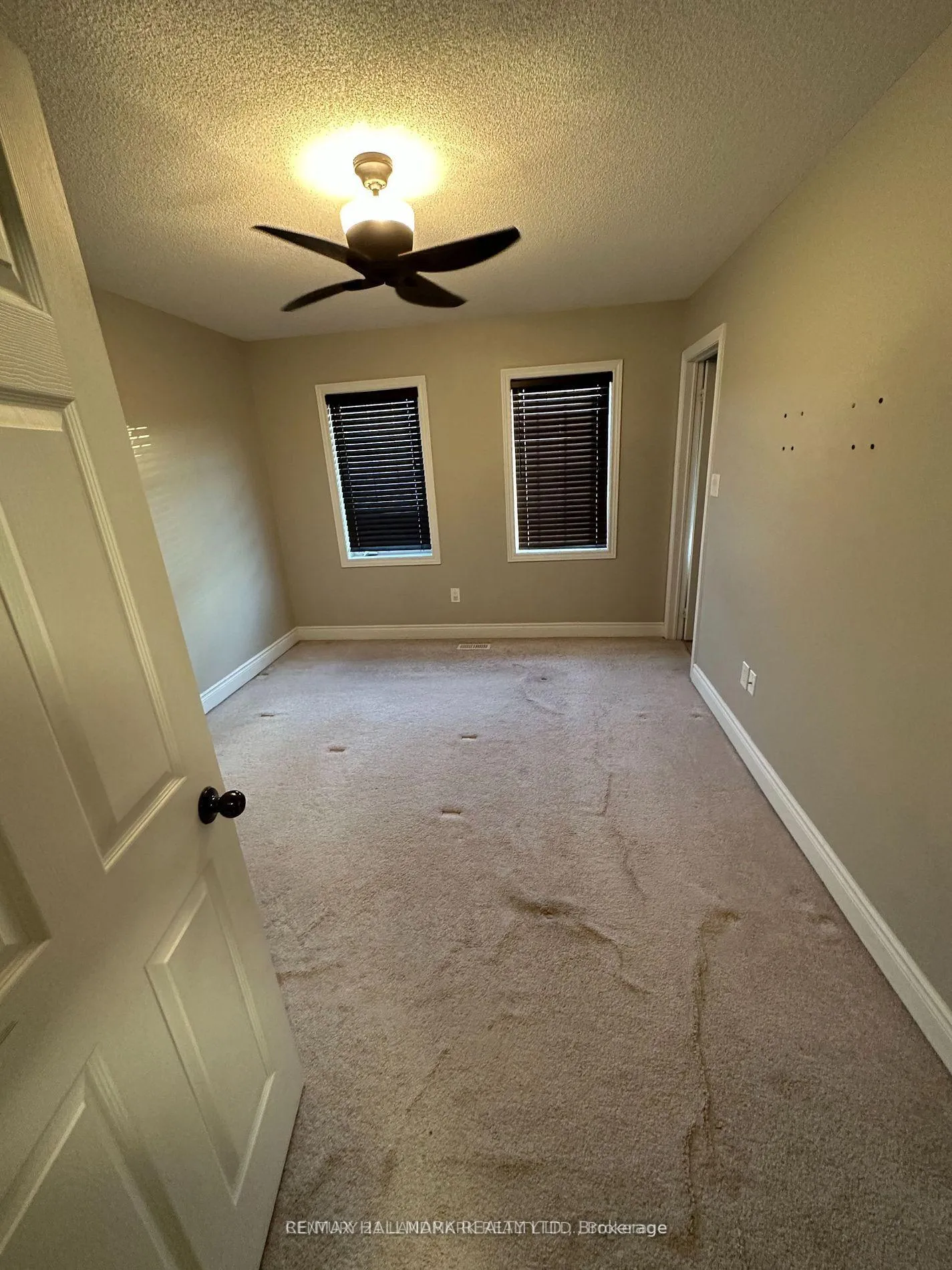 Photo 10 of Unit MAIN, 28 Blunden Rd, Ajax, Central East — HOMEH