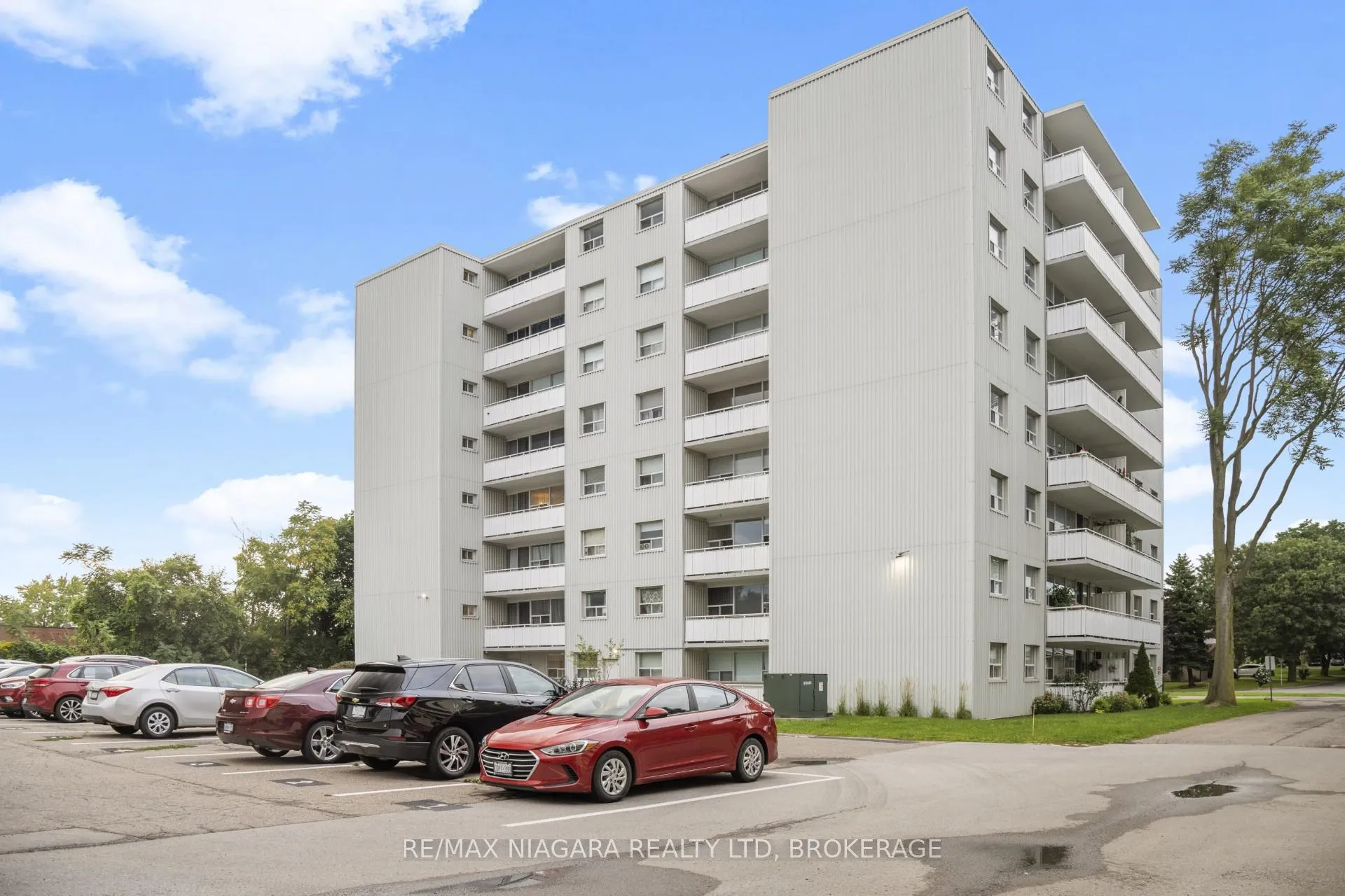 Photo 1 of Unit 308, 6320 Valley Way, Niagara Falls, Cherrywood — HOMEH