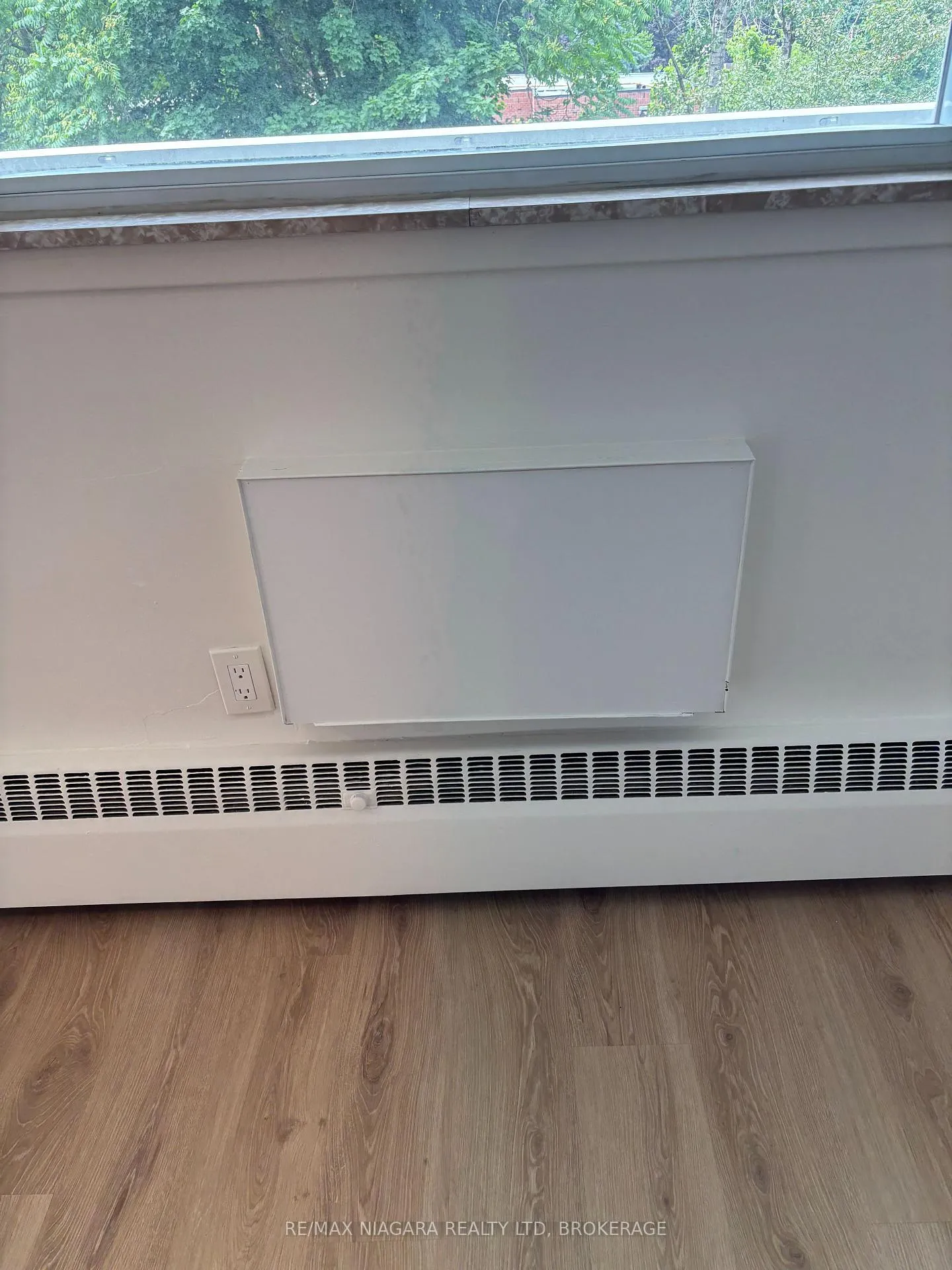 Photo 11 of Unit 308, 6320 Valley Way, Niagara Falls, Cherrywood — HOMEH