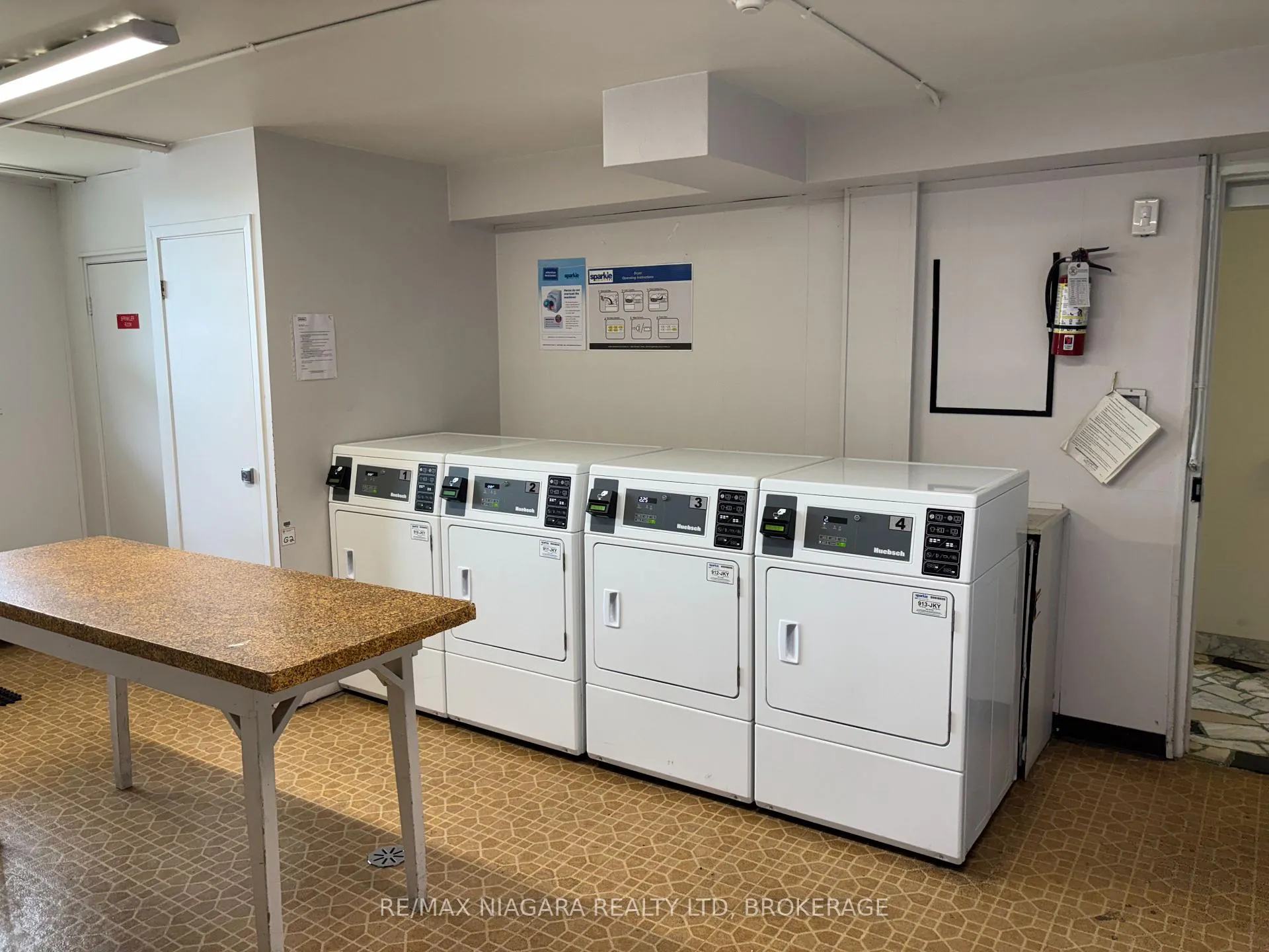 Photo 13 of Unit 308, 6320 Valley Way, Niagara Falls, Cherrywood — HOMEH