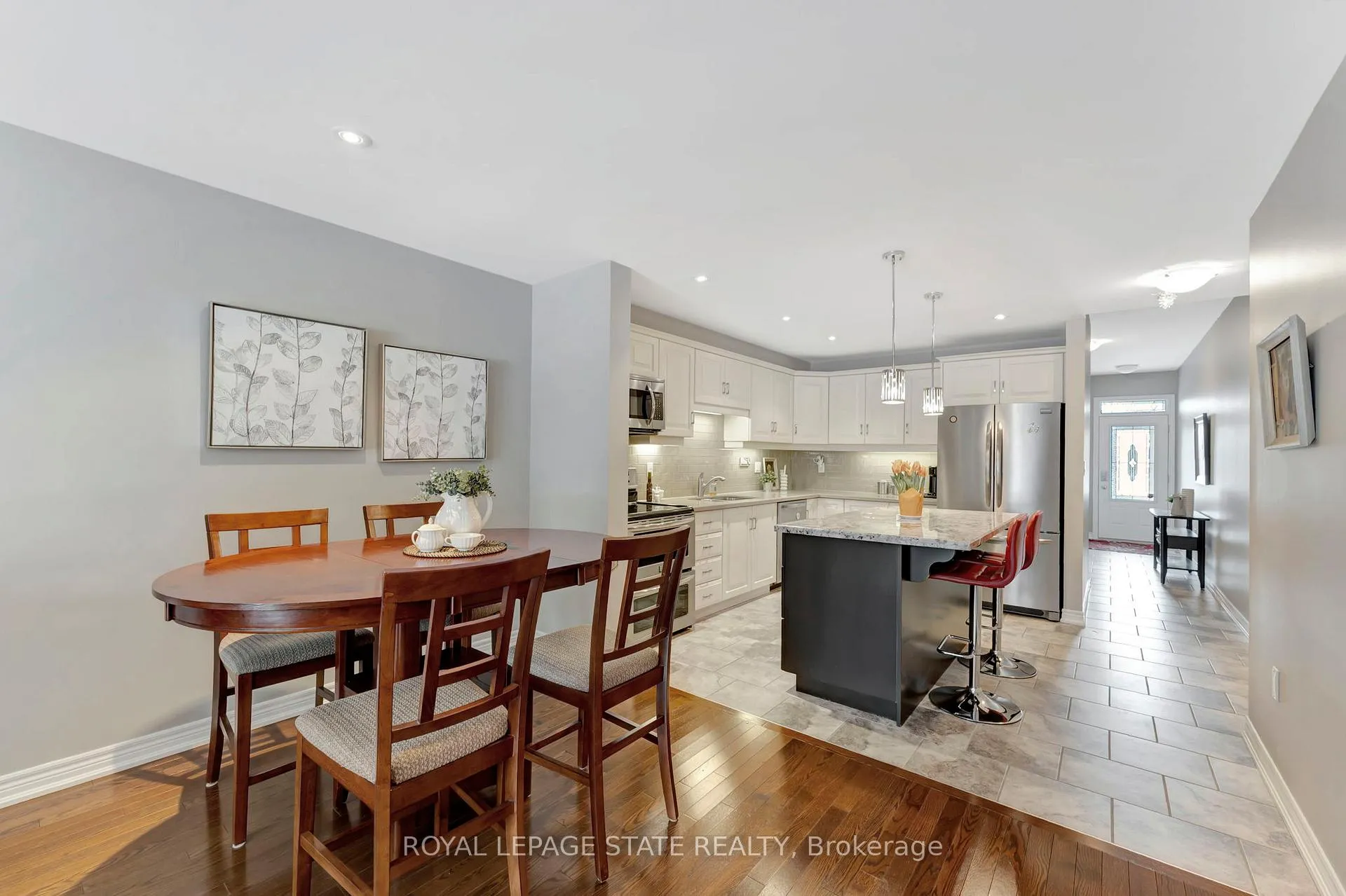 Photo 8 of 78 Toulon Avenue, Hamilton, Ancaster — HOMEH