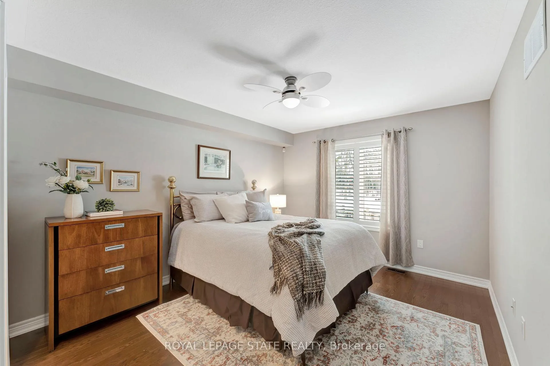 Photo 11 of 78 Toulon Avenue, Hamilton, Ancaster — HOMEH