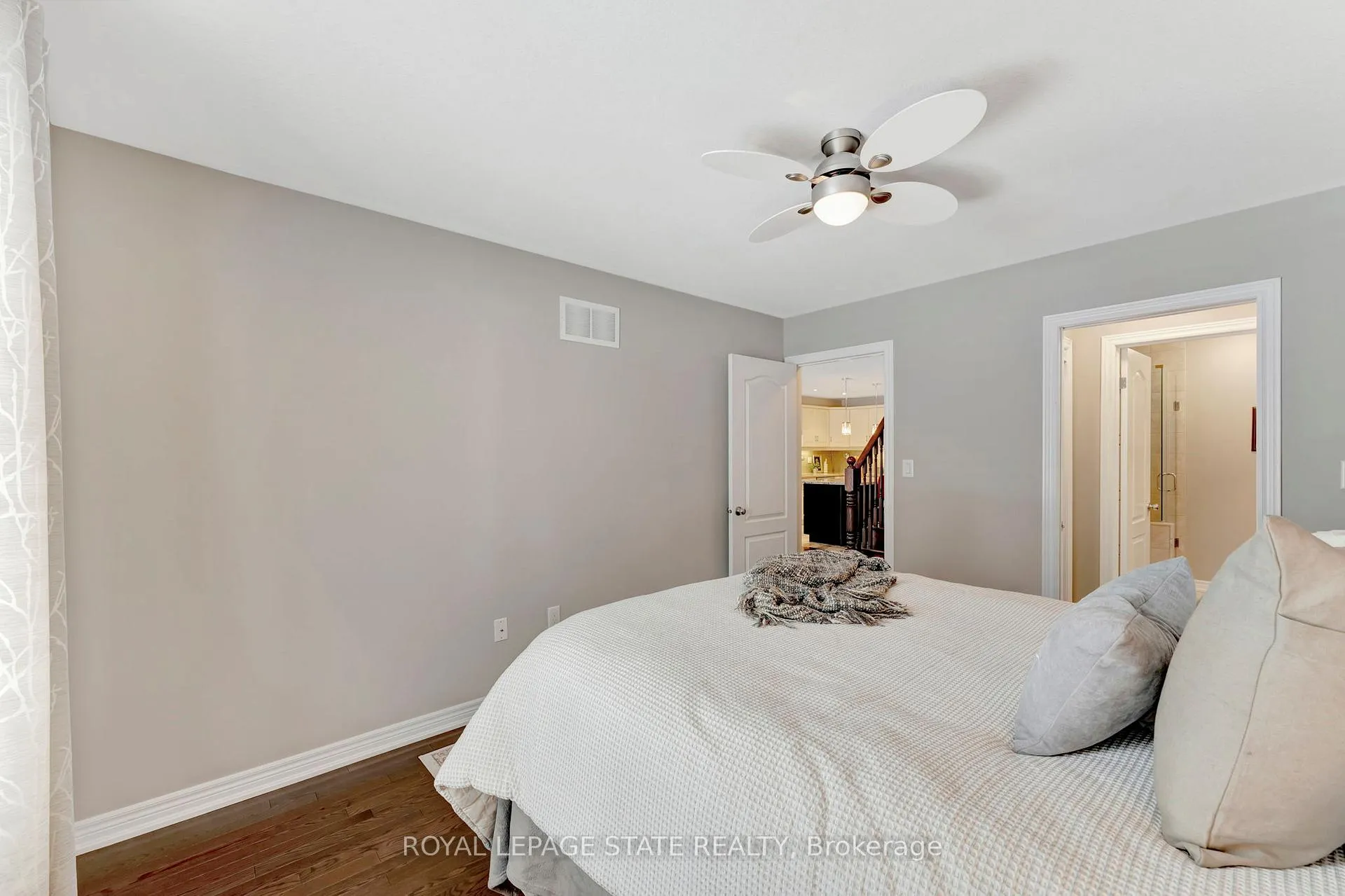Photo 12 of 78 Toulon Avenue, Hamilton, Ancaster — HOMEH