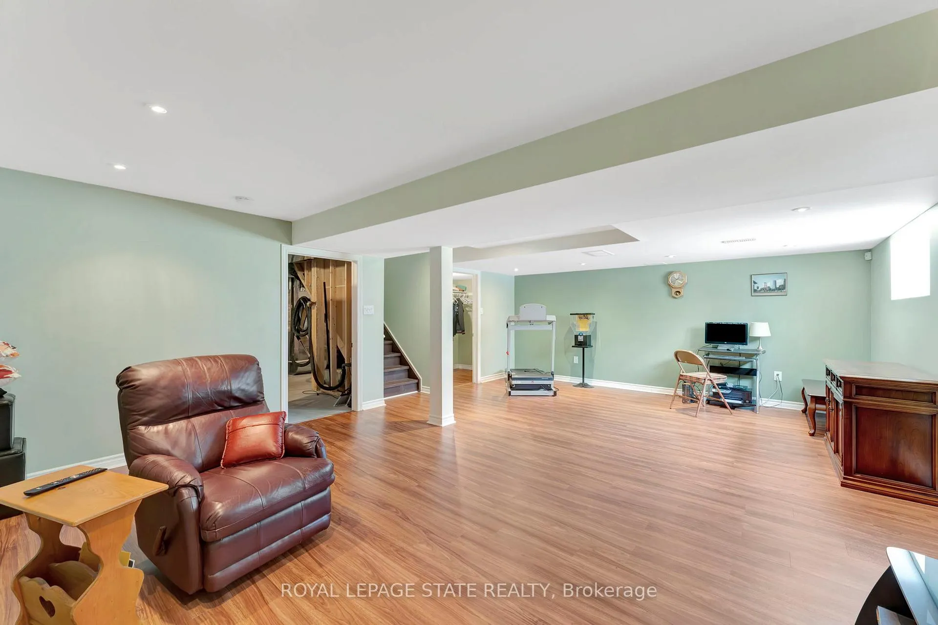 Photo 24 of 78 Toulon Avenue, Hamilton, Ancaster — HOMEH