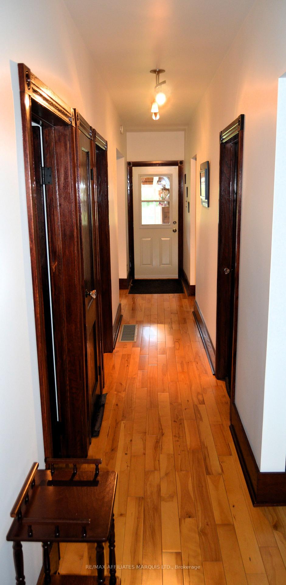 Photo 3 of 444 Eighth Street E, Cornwall — HOMEH
