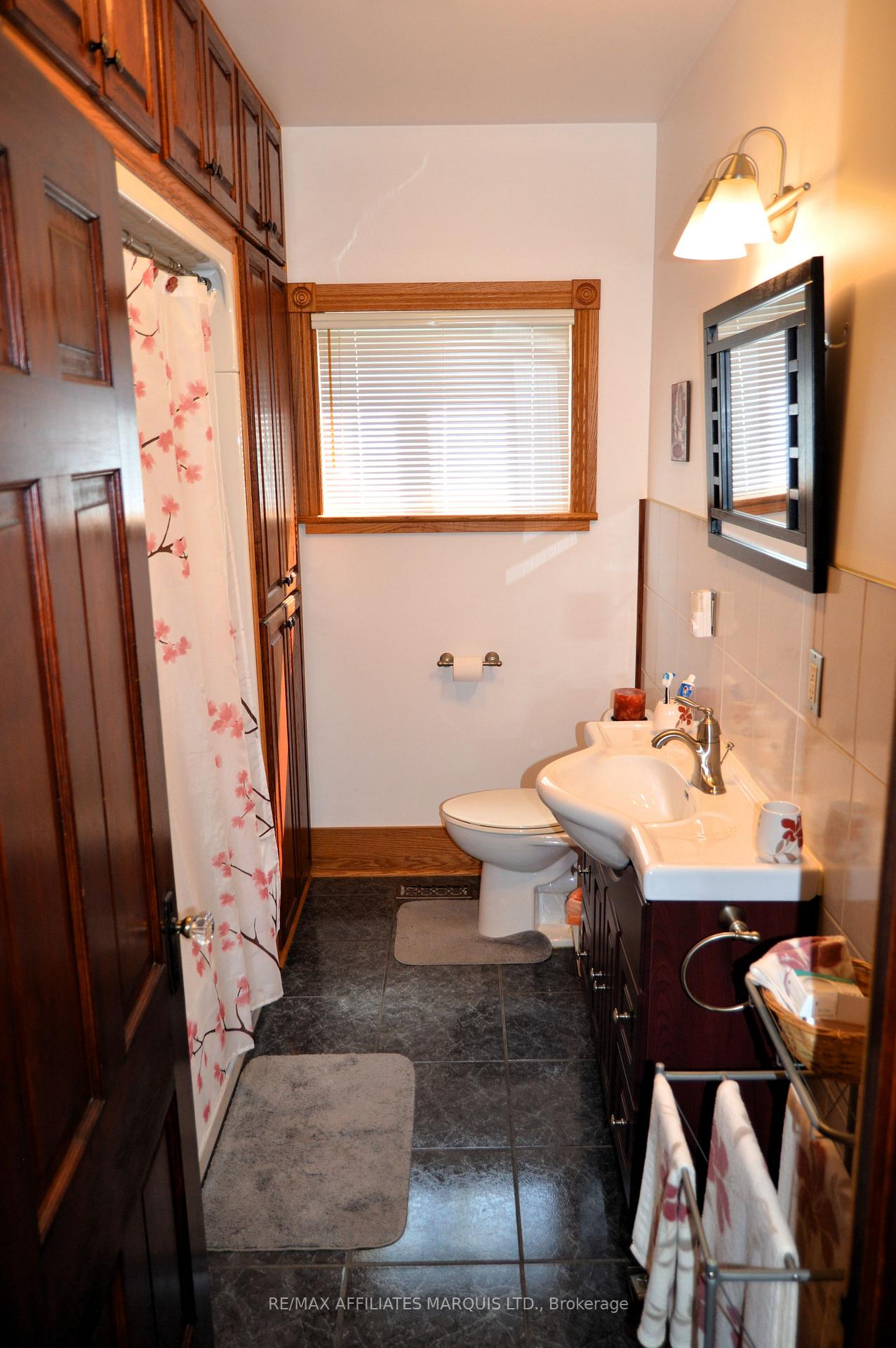 Photo 11 of 444 Eighth Street E, Cornwall — HOMEH