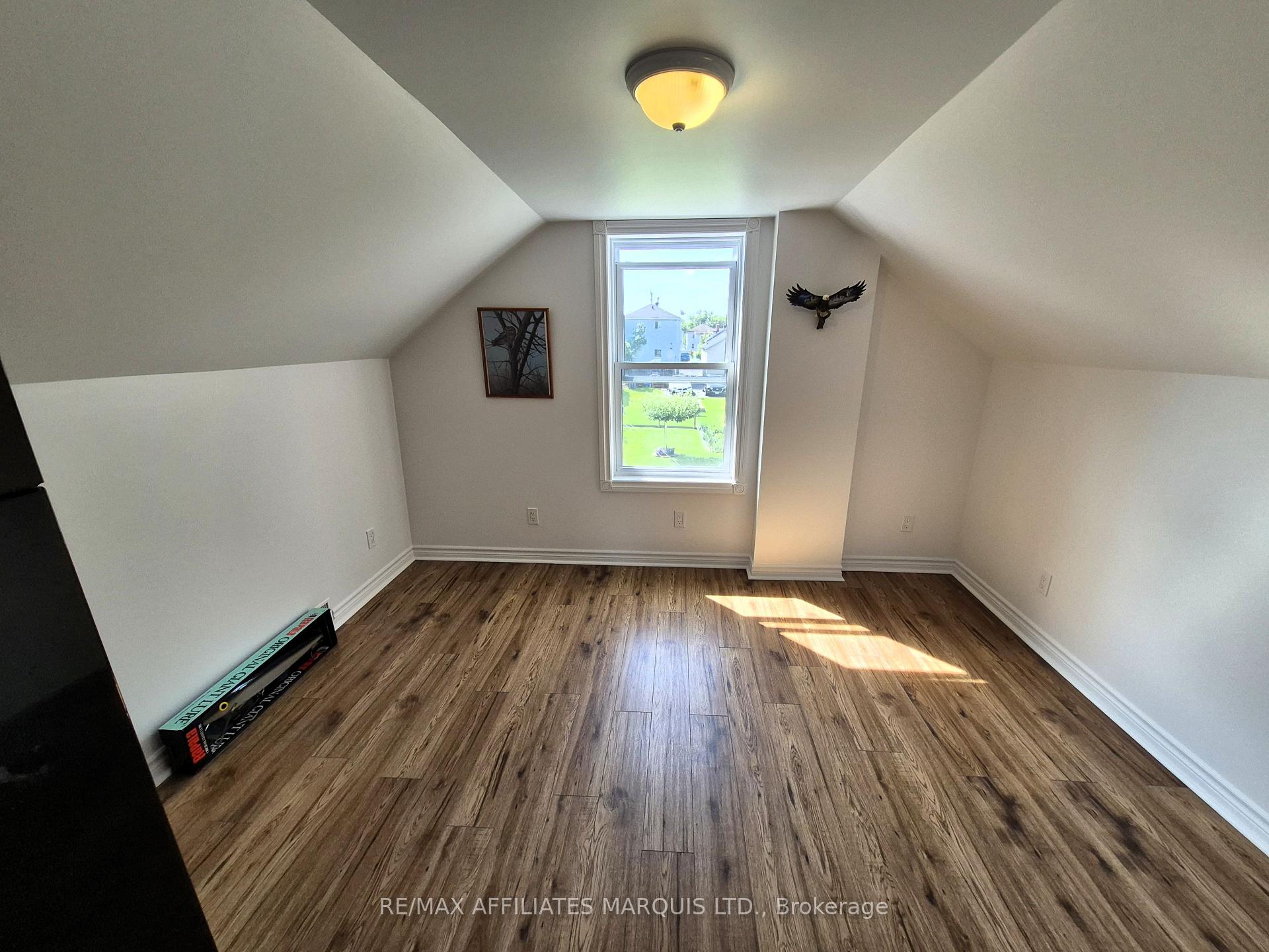 Photo 15 of 444 Eighth Street E, Cornwall — HOMEH
