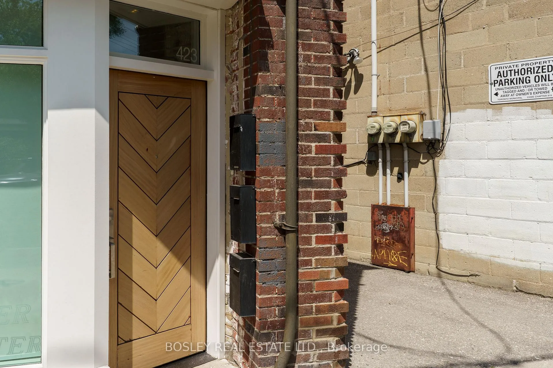 Photo 3 of Unit 3, 423 Vaughan Road, Toronto, Humewood-Cedarvale — HOMEH