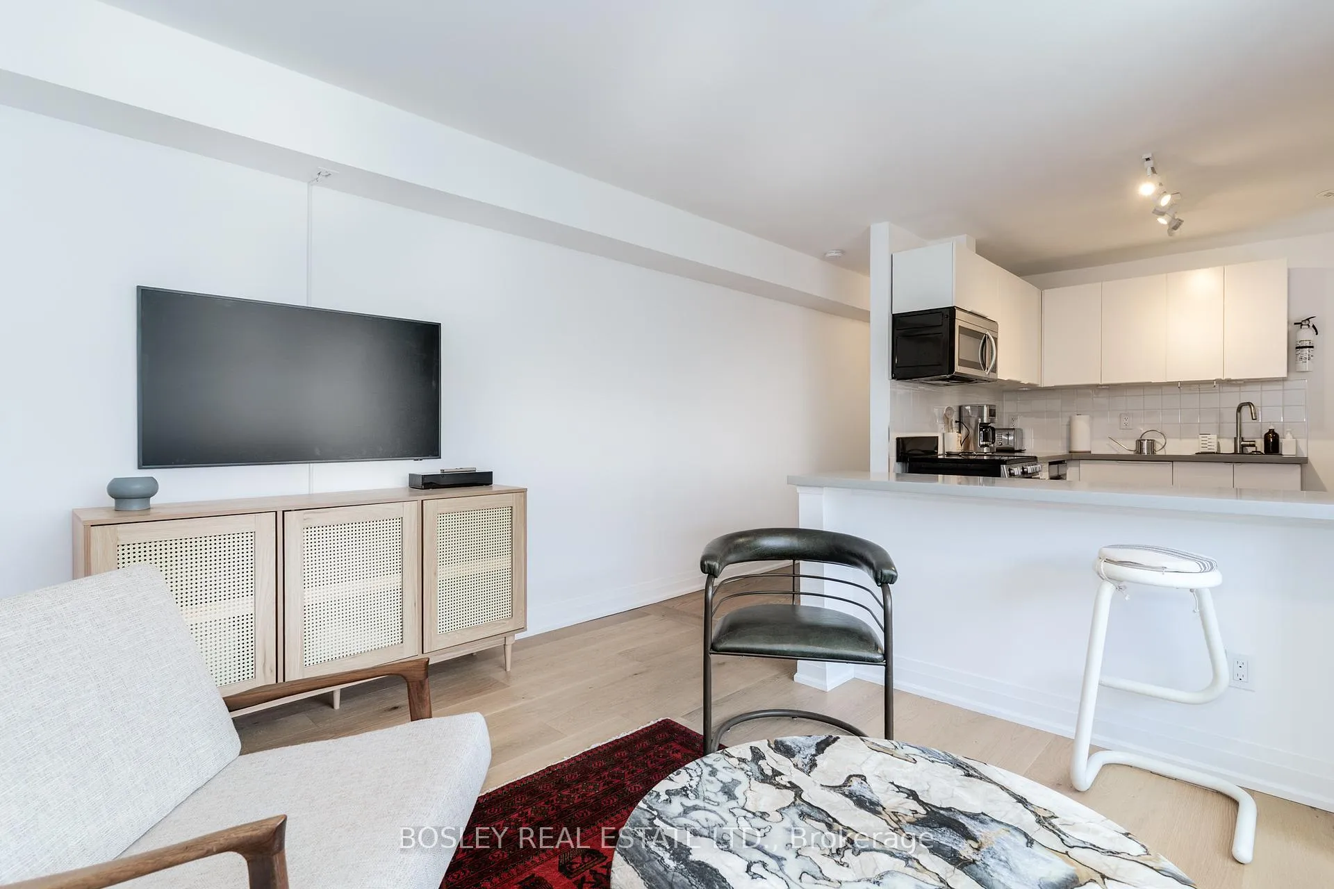 Photo 7 of Unit 3, 423 Vaughan Road, Toronto, Humewood-Cedarvale — HOMEH