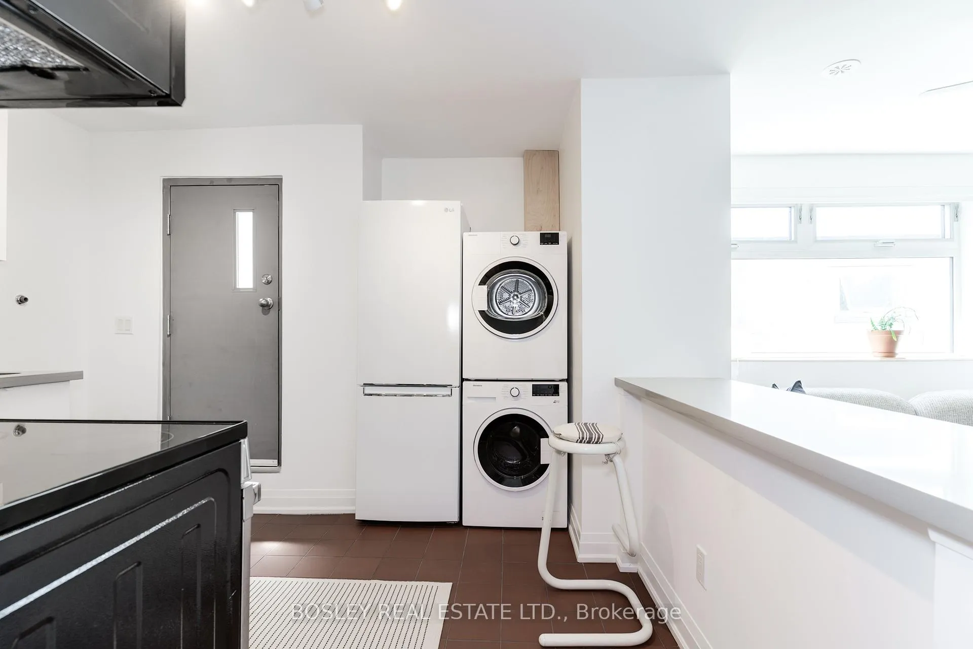Photo 9 of Unit 3, 423 Vaughan Road, Toronto, Humewood-Cedarvale — HOMEH