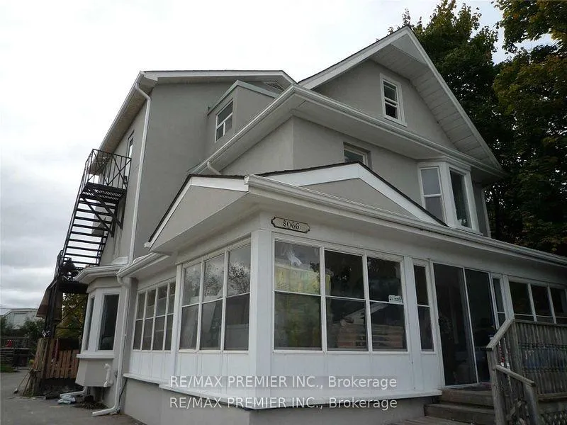 Photo 1 of Unit 3rd Flr, 8066 Kipling Avenue, Vaughan, West Woodbridge — HOMEH