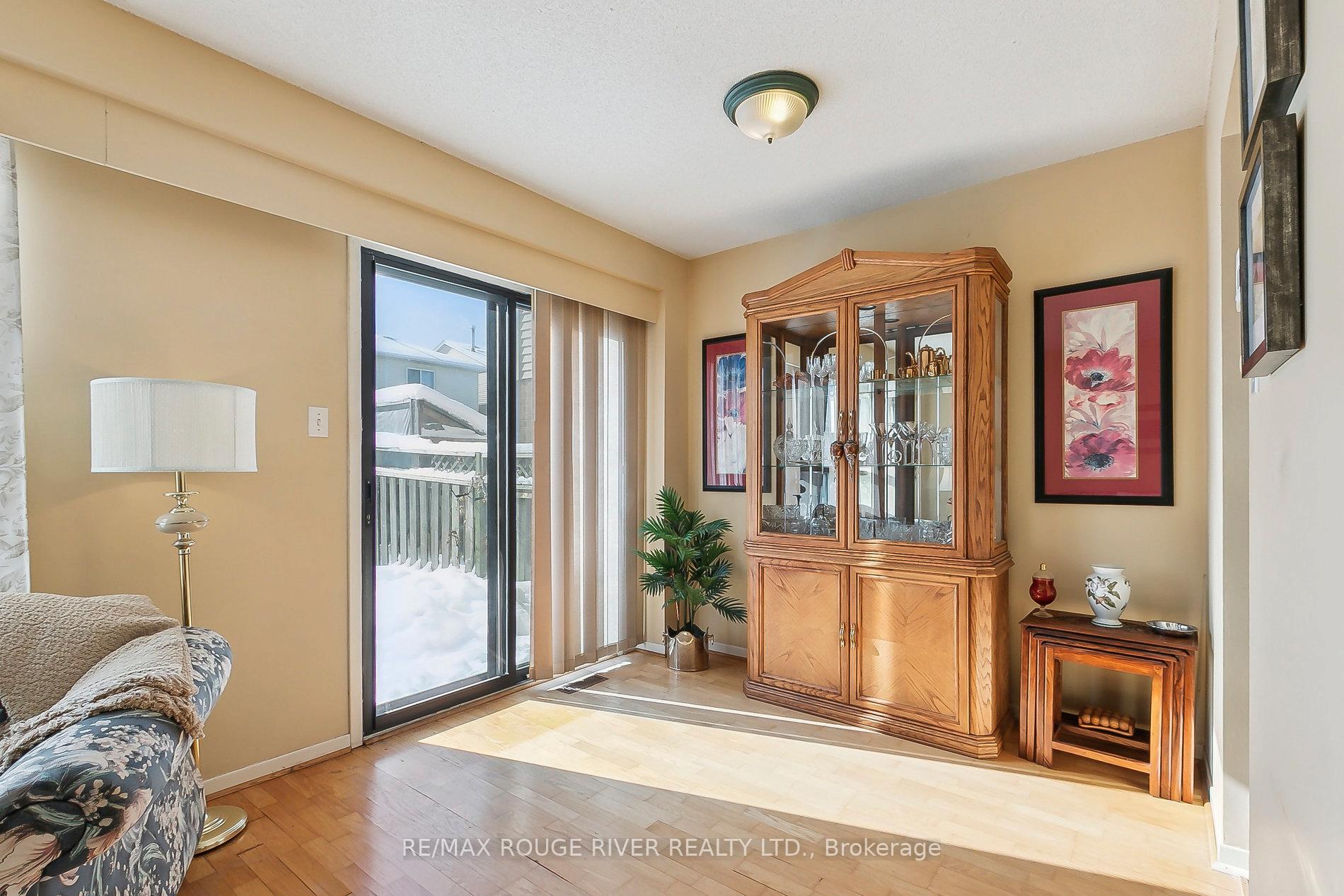 Photo 7 of 5 Carr Drive, Ajax, Central — HOMEH