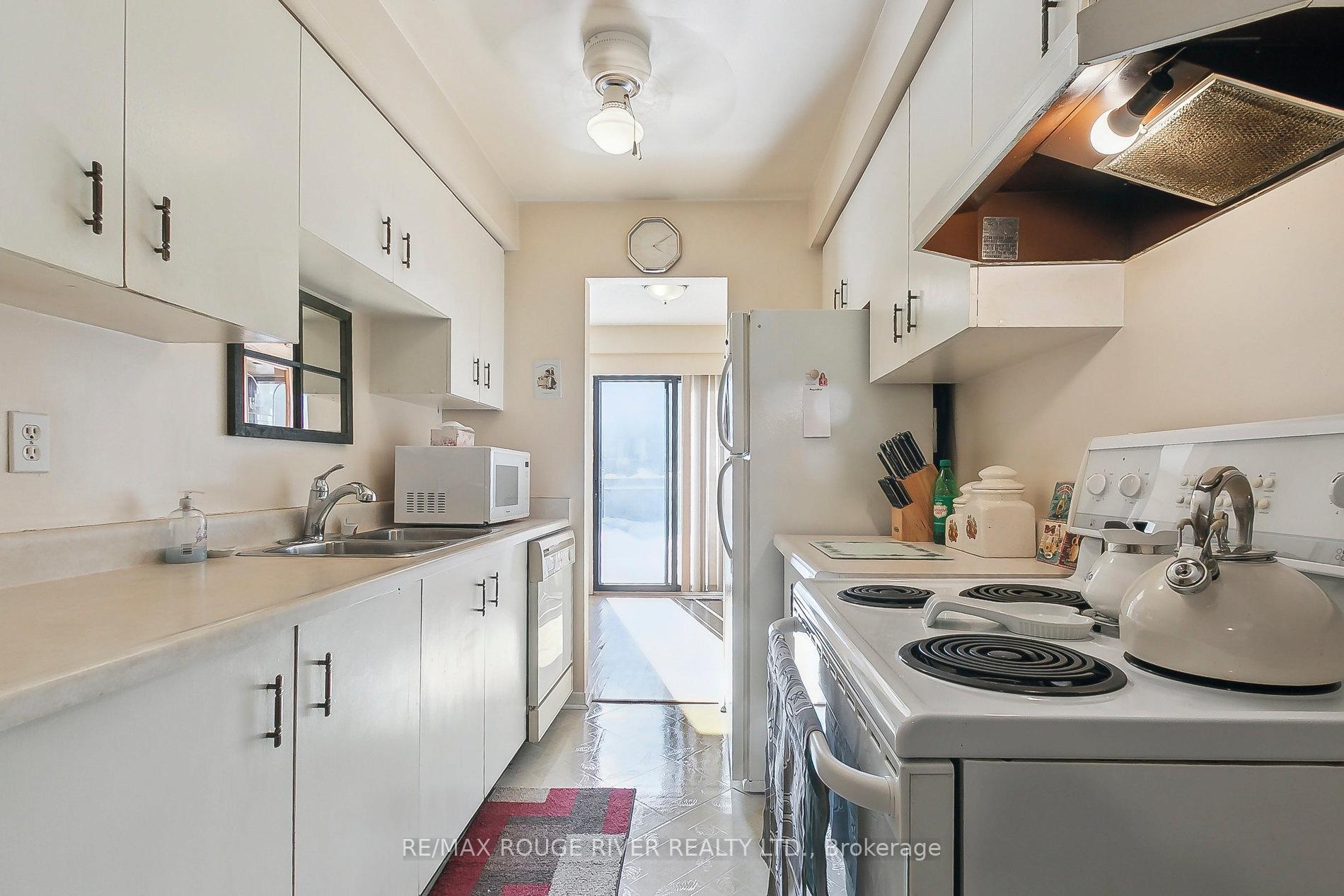Photo 13 of 5 Carr Drive, Ajax, Central — HOMEH