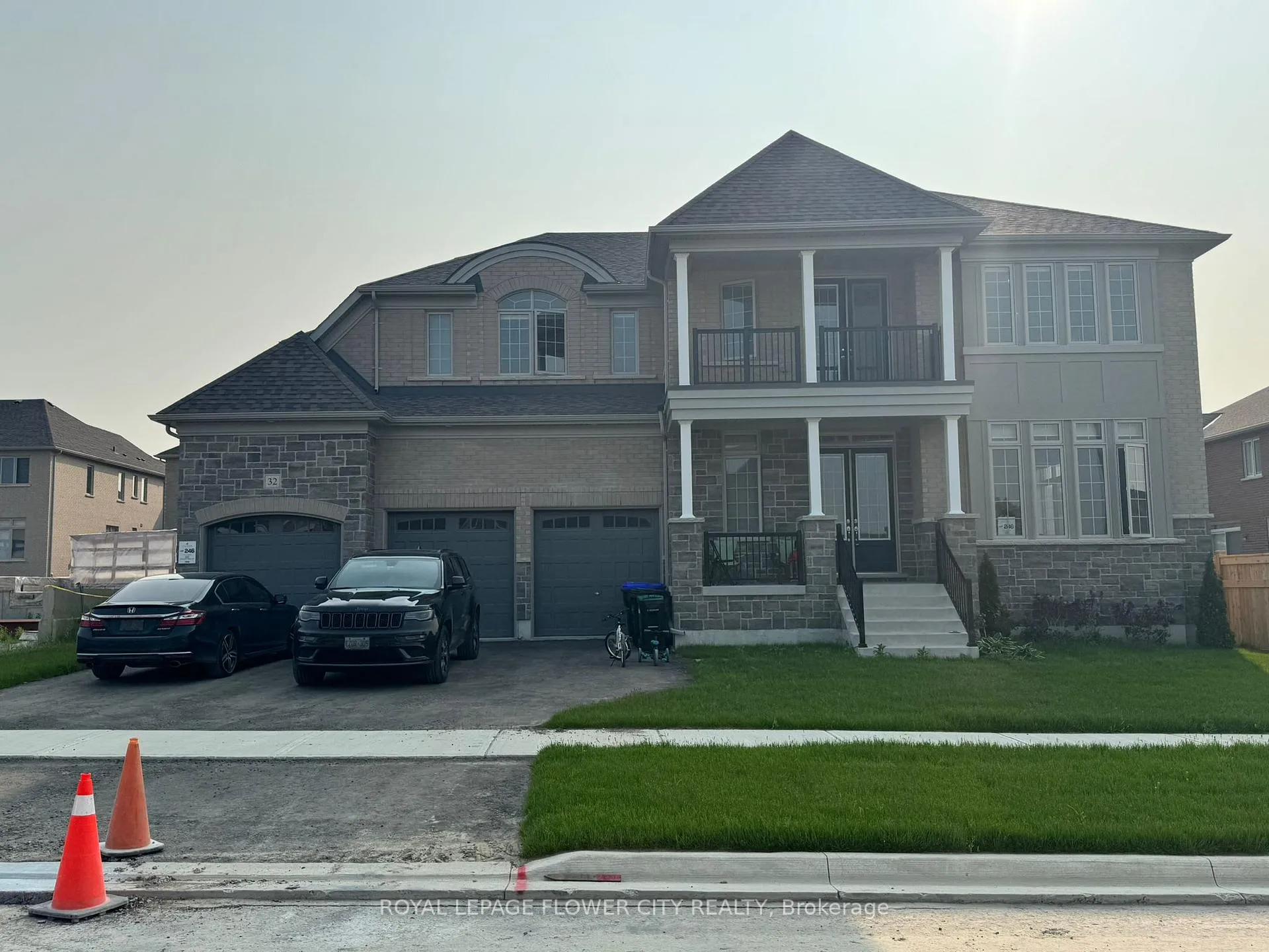 Front of 32 Twinleaf Crescent