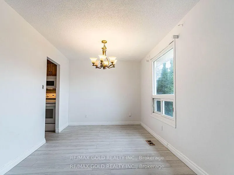 Photo 9 of 156 Gordon Drummond Avenue, Hamilton, Stoney Creek — HOMEH